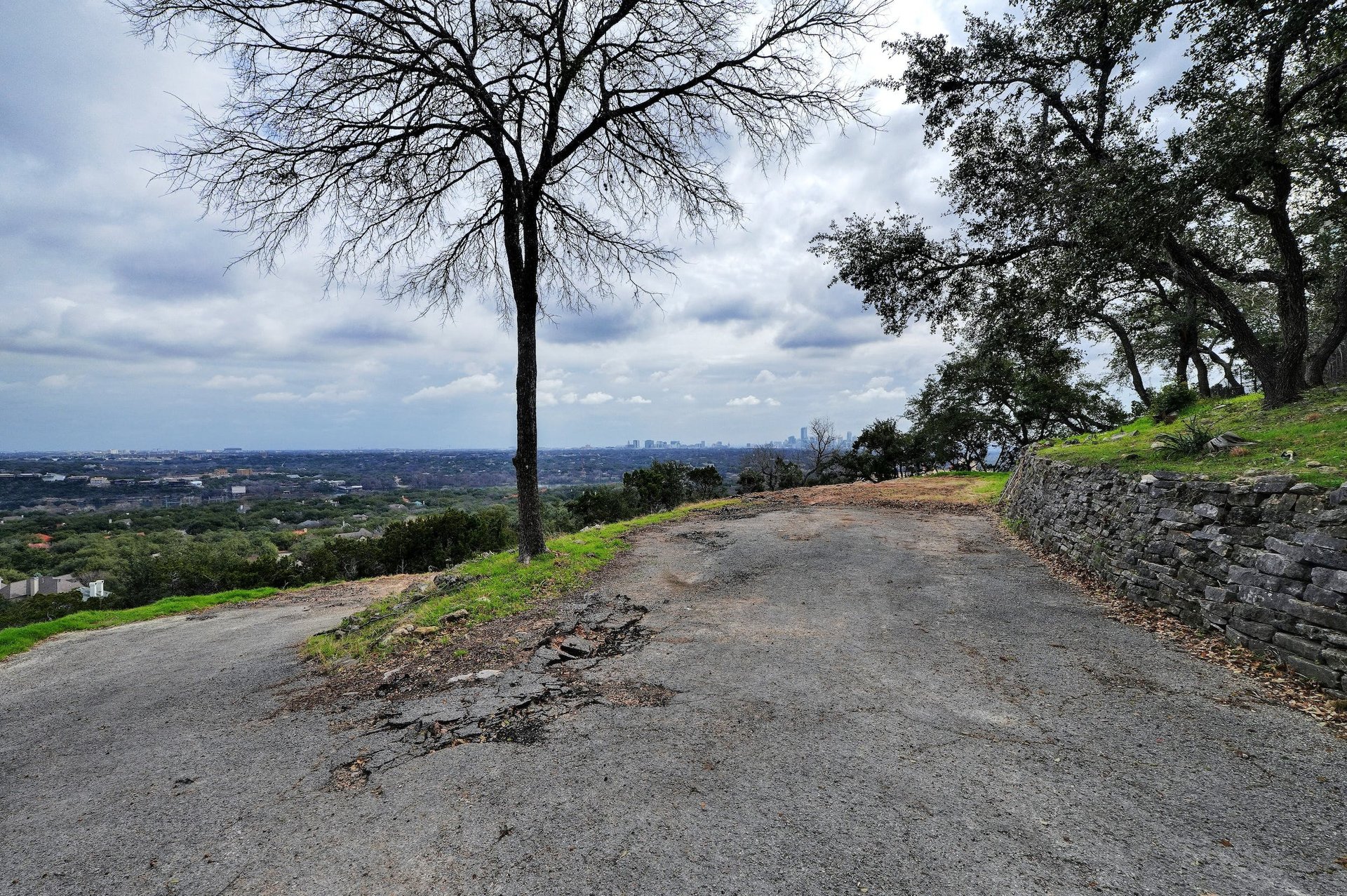 2507 Camino Alto