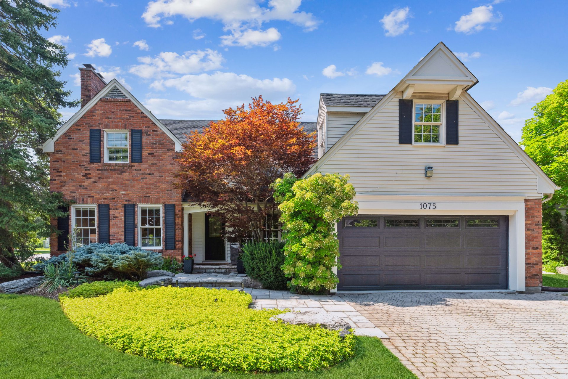 Elegant Living in Glen Abbey