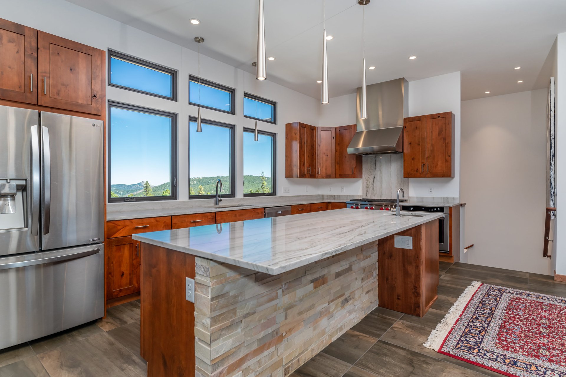 315 Indian Peaks Dr