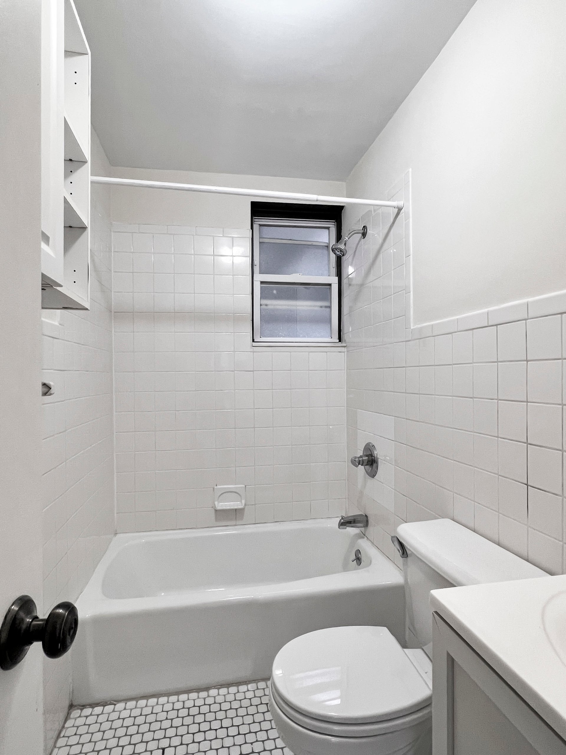 270 E 78th St, Unit 10