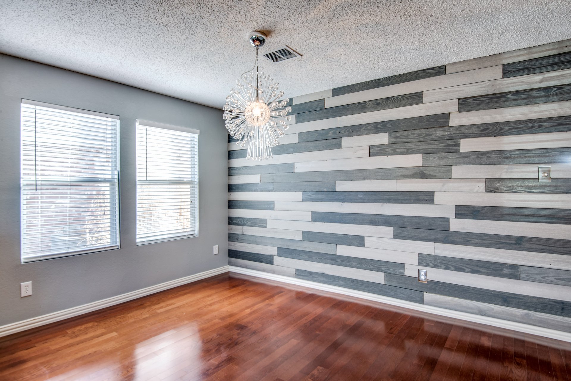 2716 Lazy Oak Drive