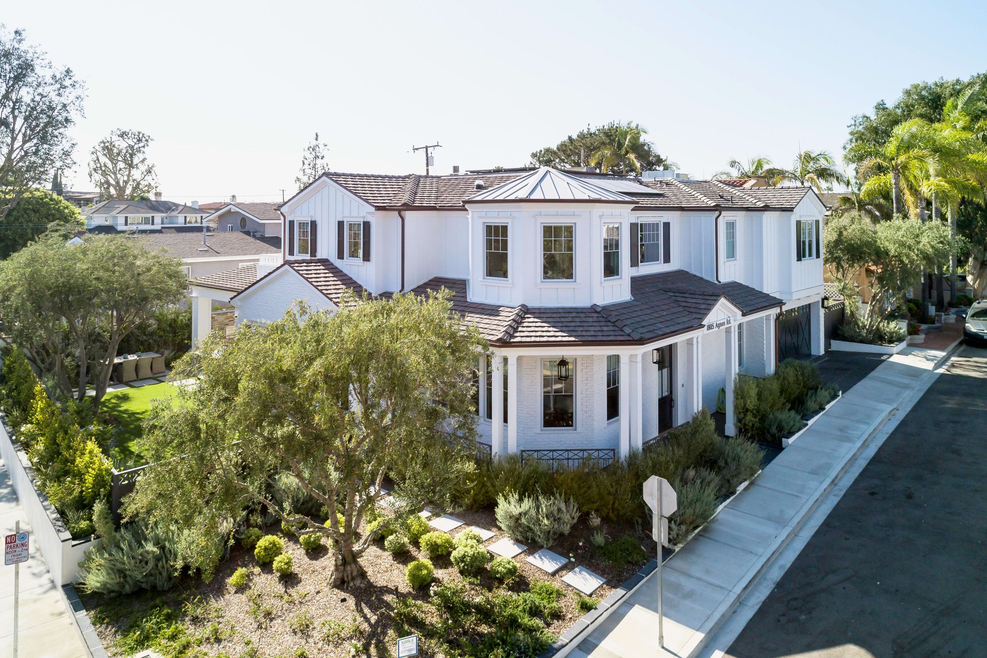 1805 Agnes Road