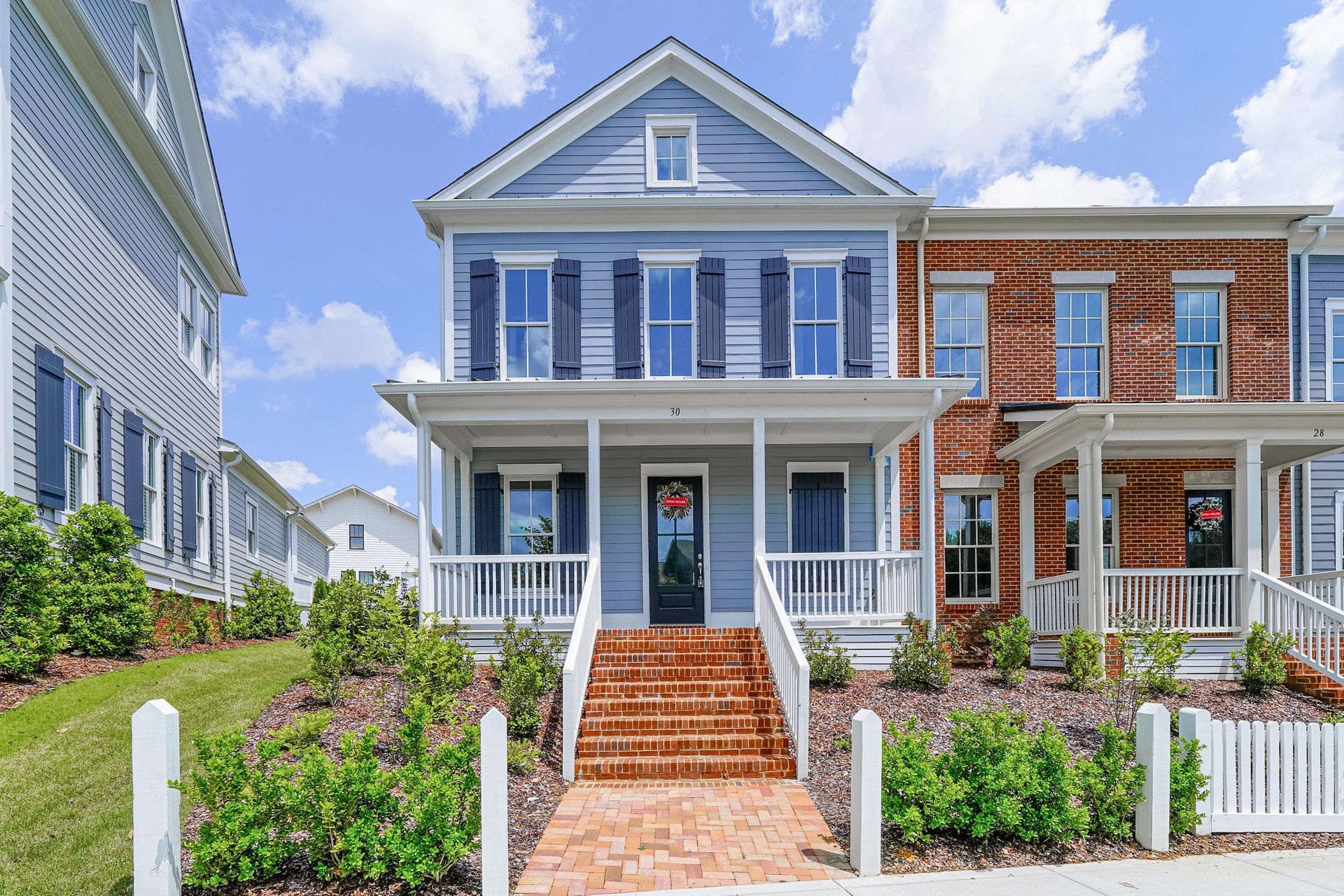 Luxury Living in the Village of Providence! 3 Bedrooms!