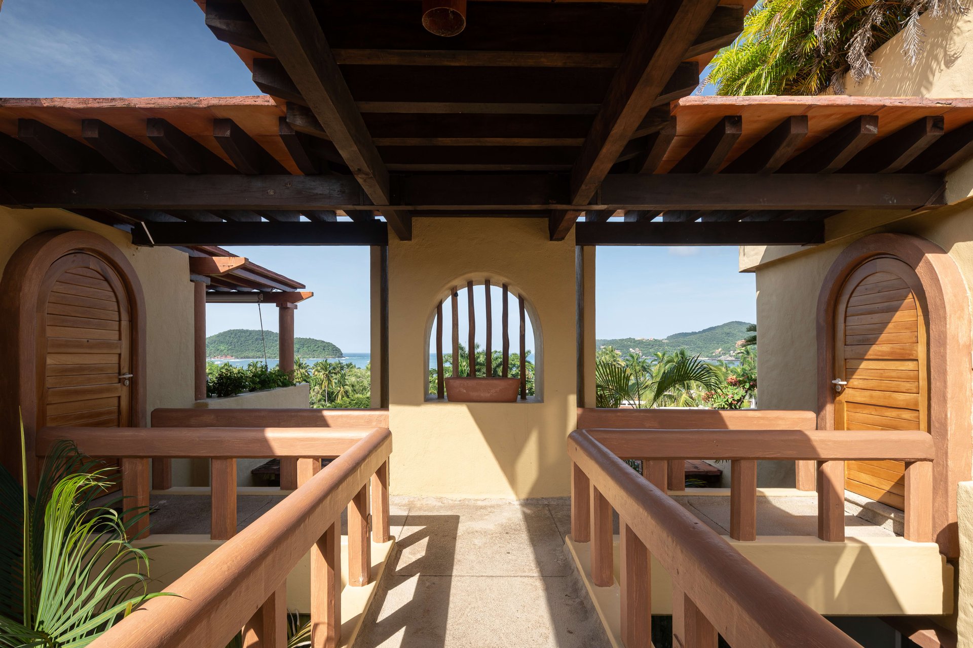 Villa del Sol 10 C (2 Story Penthouse)