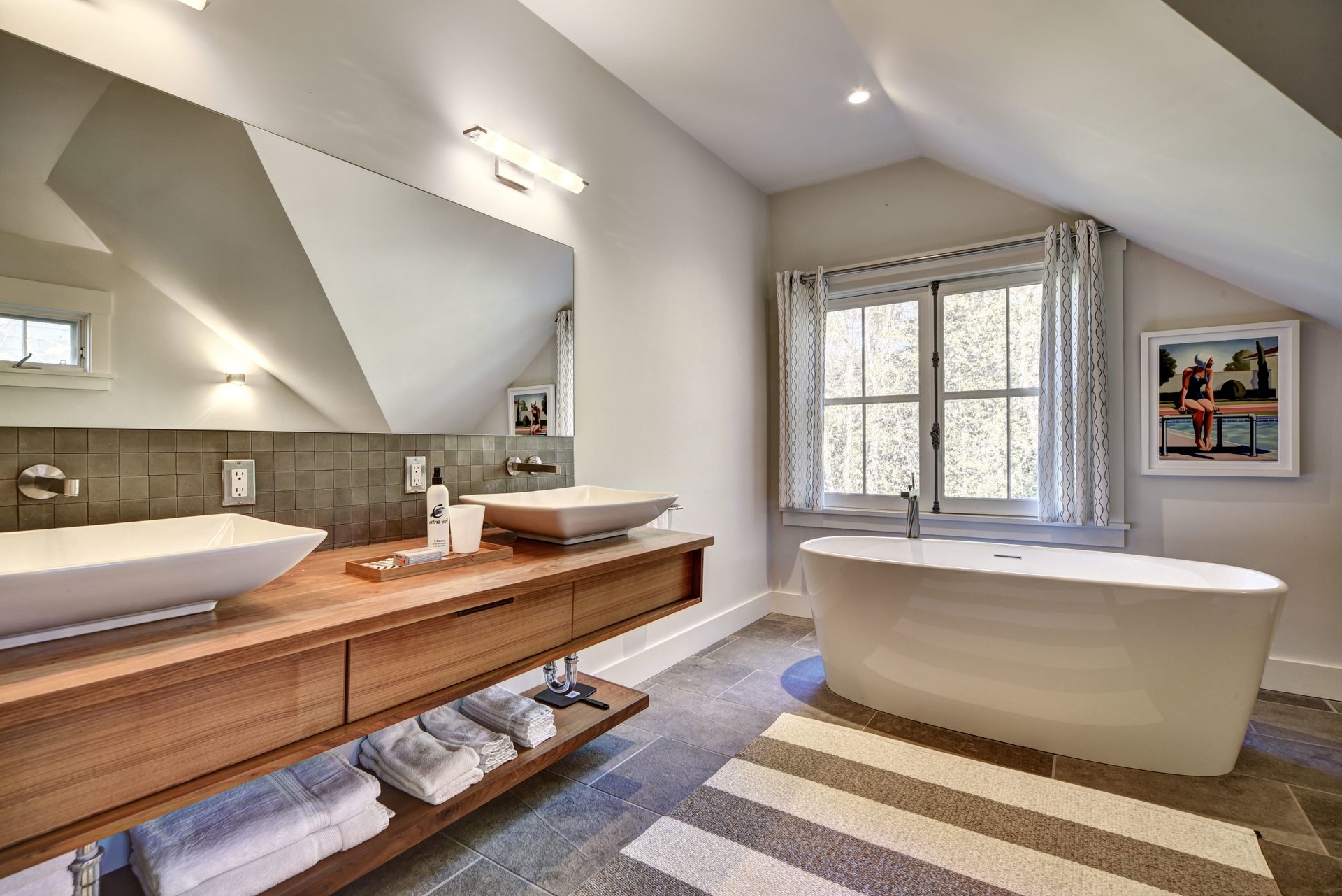 Fabulous Sag Harbor Village Cottage