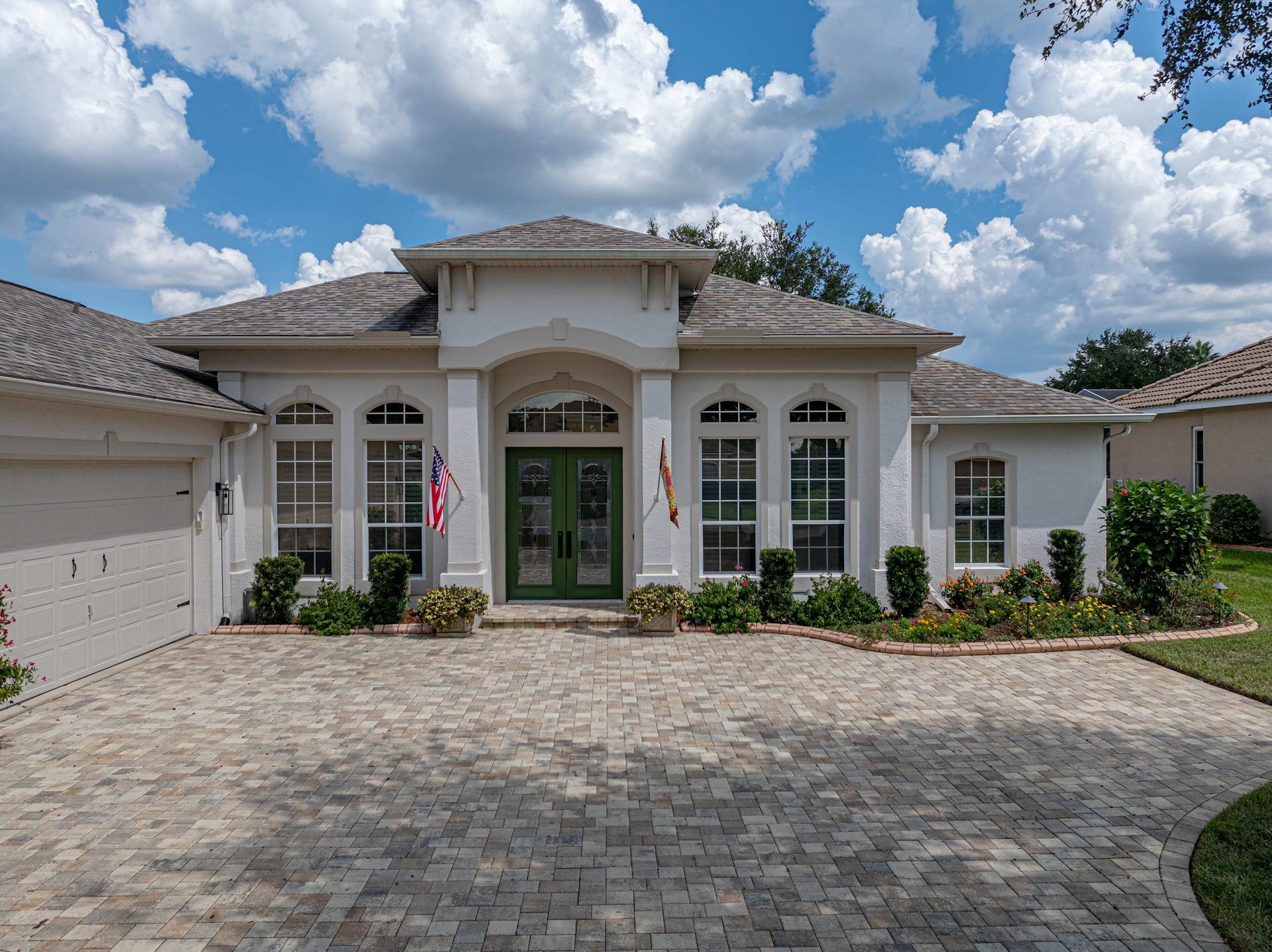 13228 THOROUGHBRED DR