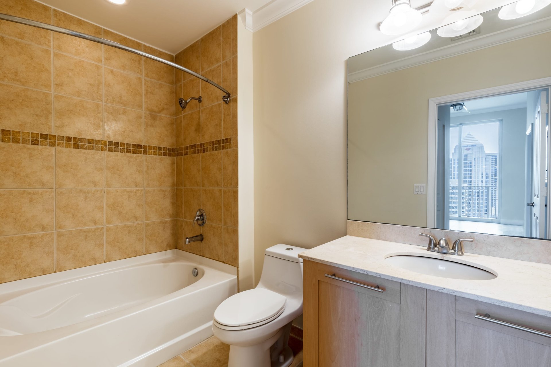 511 SE 5th Ave Unit: 1903