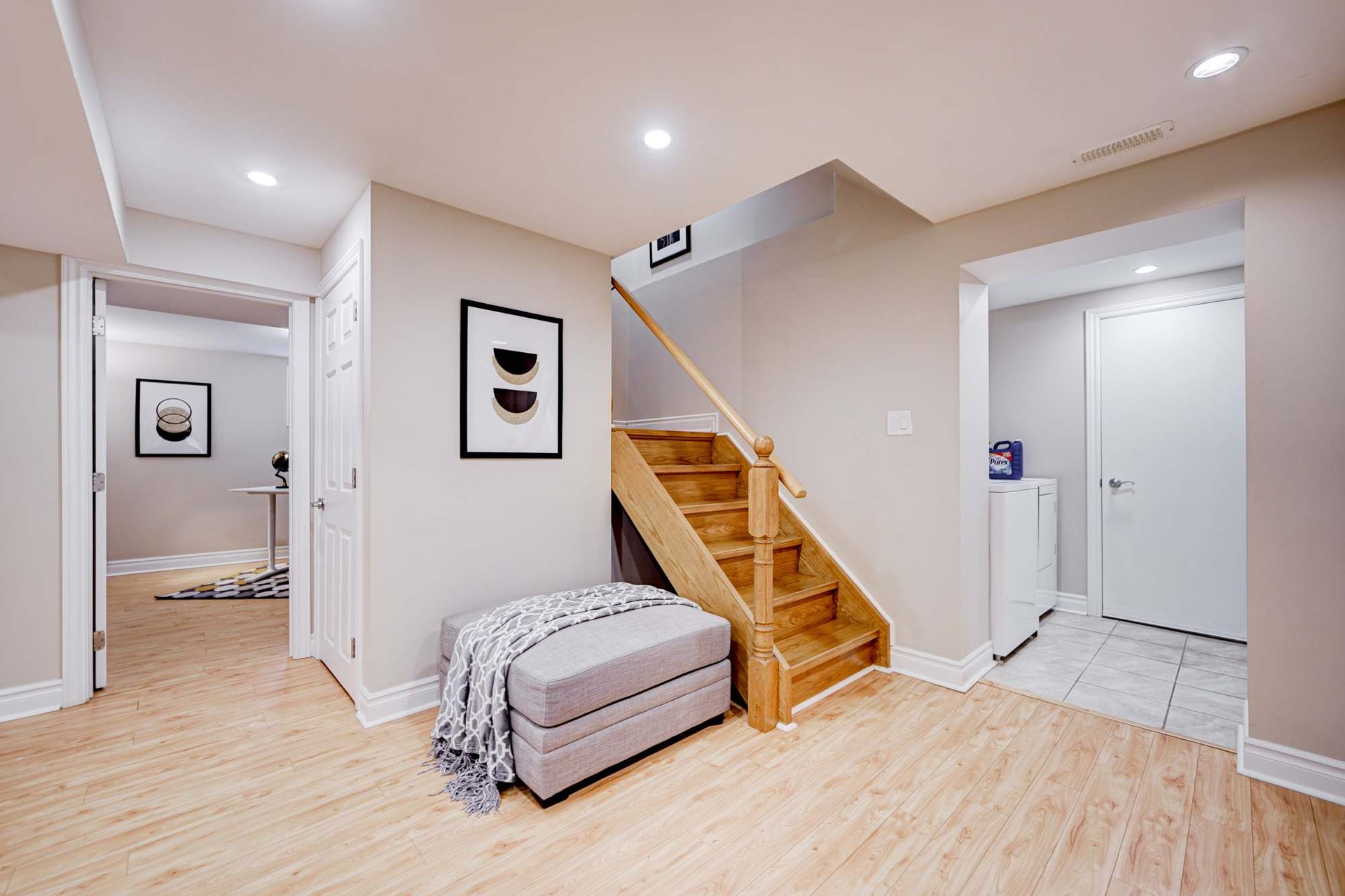 1534 Princeton Cres