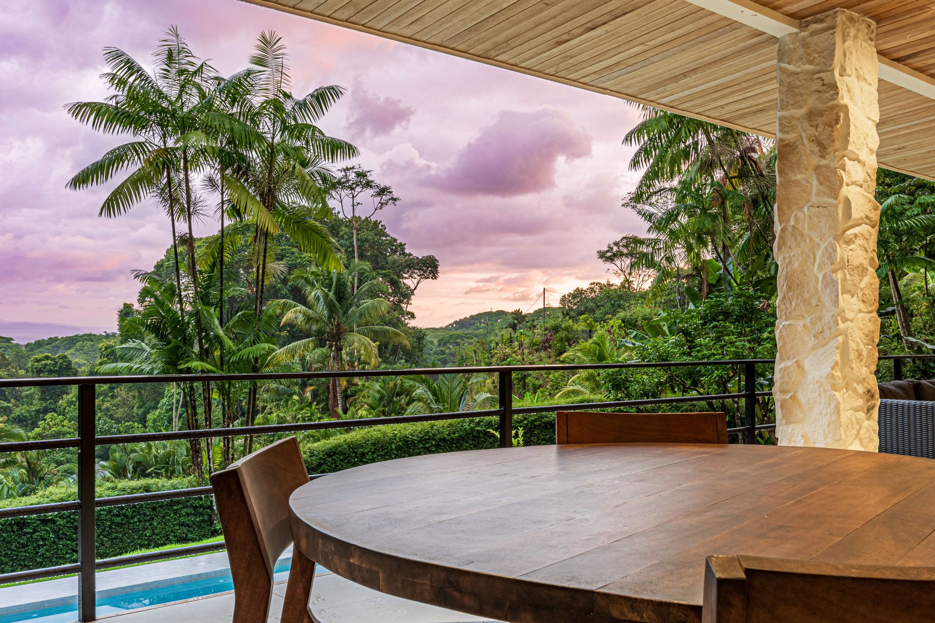 MOVE-IN READY OCEAN VIEW HOME IN CINCO VENTANAS WITH MAJESTIC RIVER ACCESS