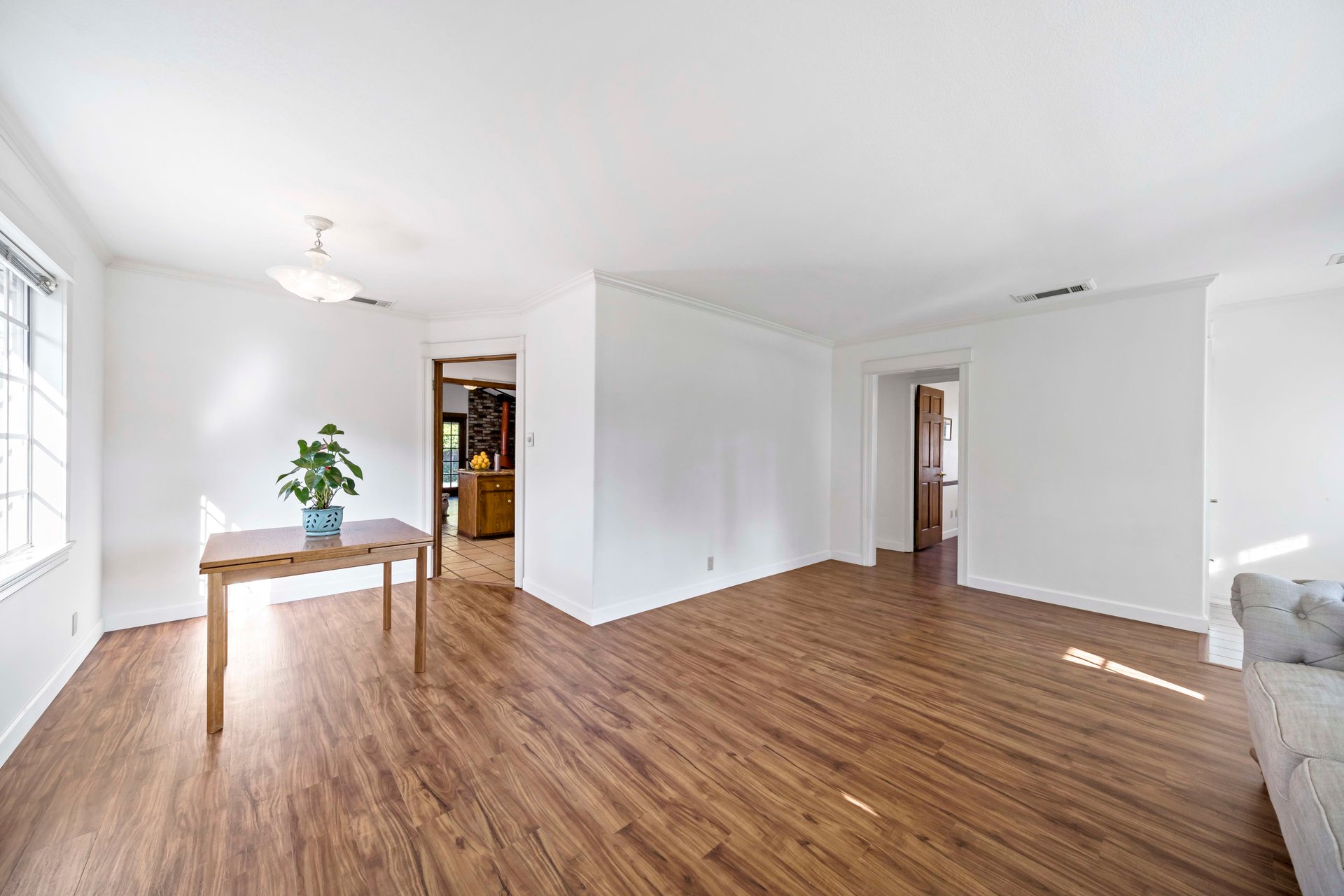6442 Loma