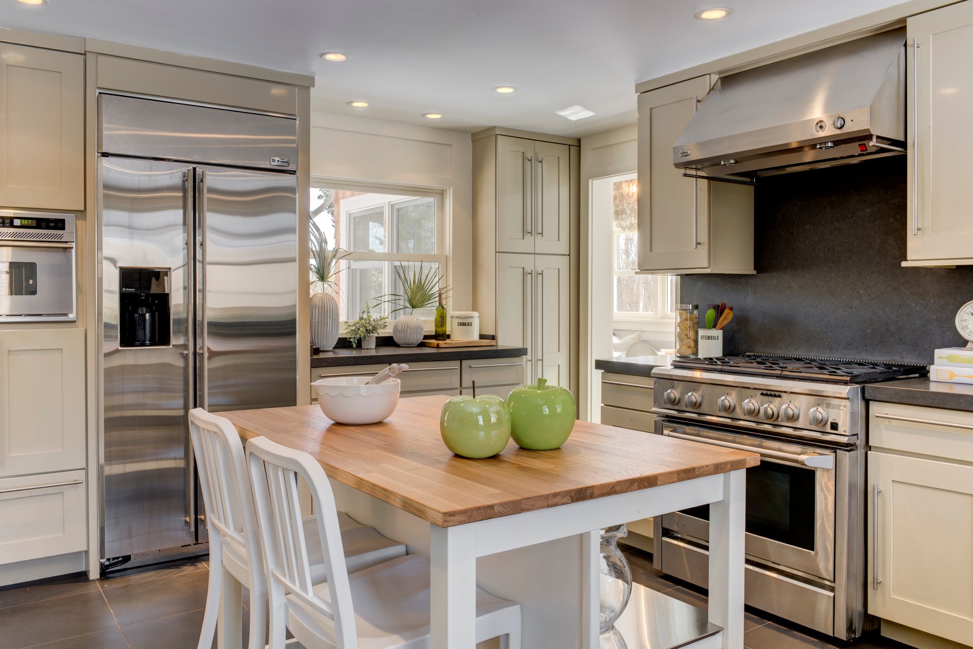 2623 Montauk Hwy