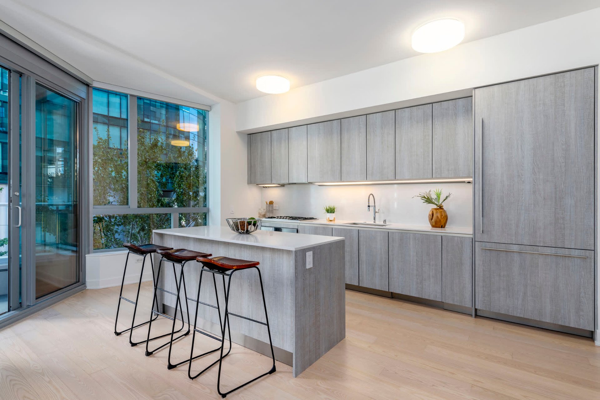 318 Main Street Unit: 2E