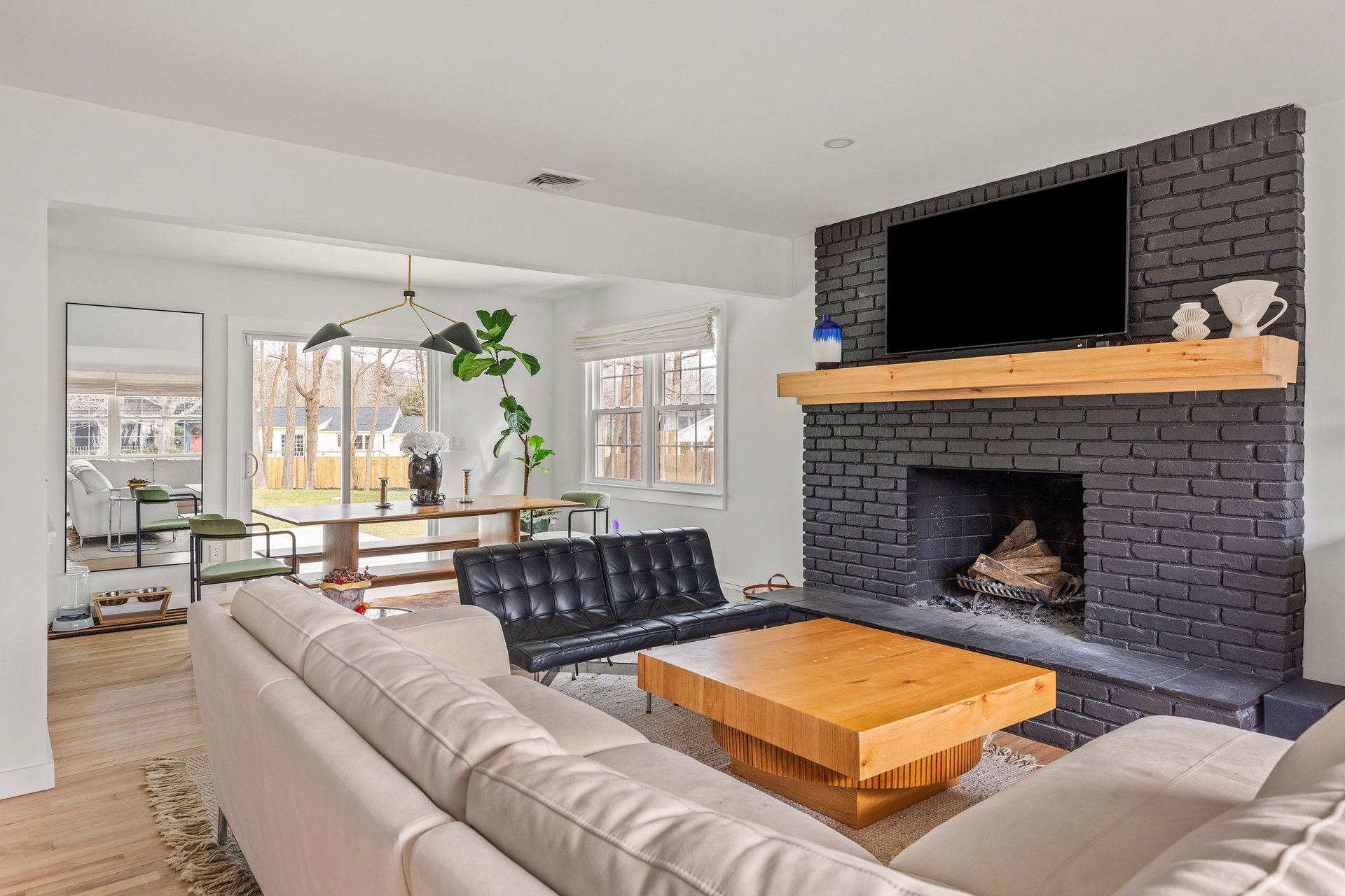 MID-CENTURY MODERN WITH NEW POOL