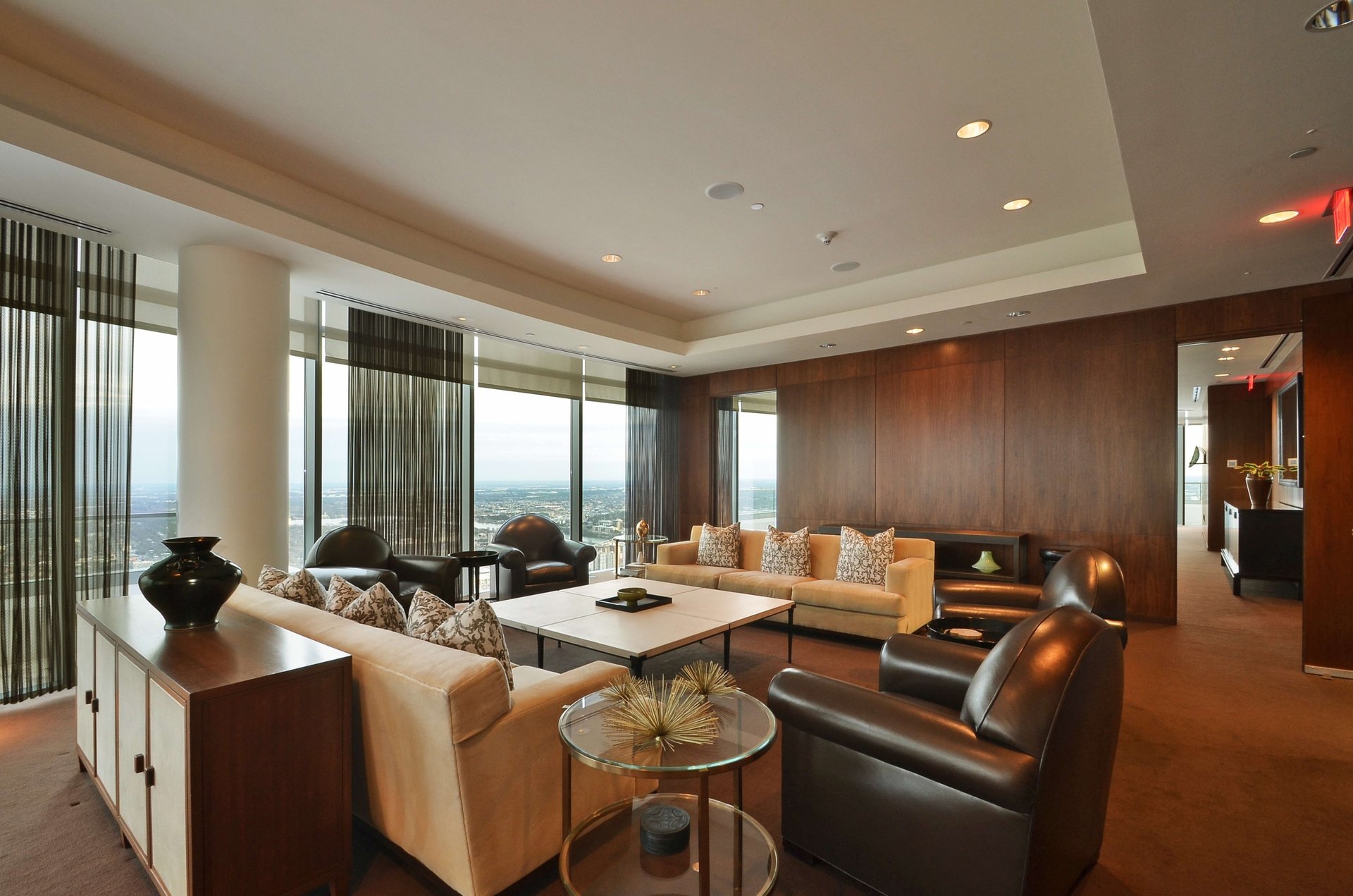 200 Congress Ave #44J