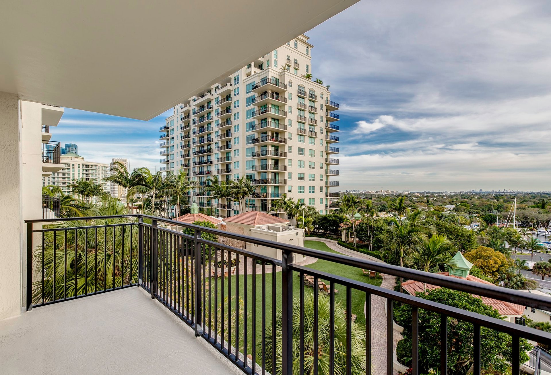 610 W Las Olas Unit: 1012N