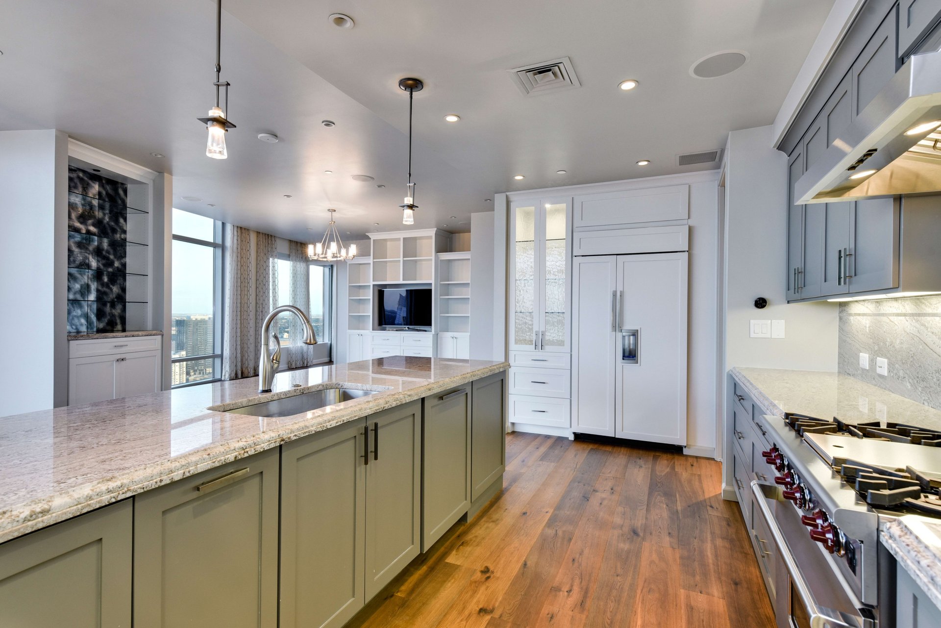200 Congress Ave #38NE