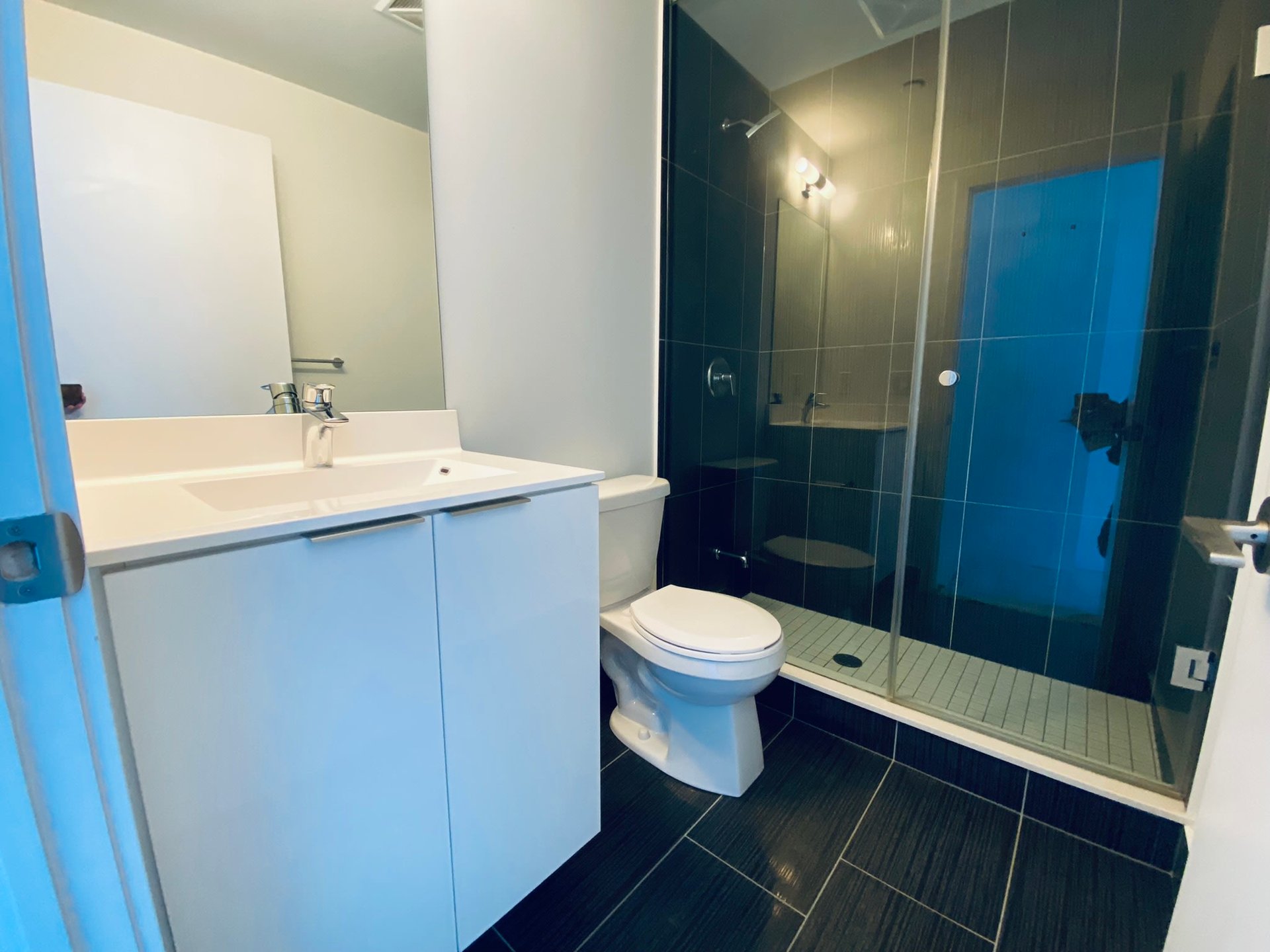 30 Shore Breeze Dr, Unit 4017