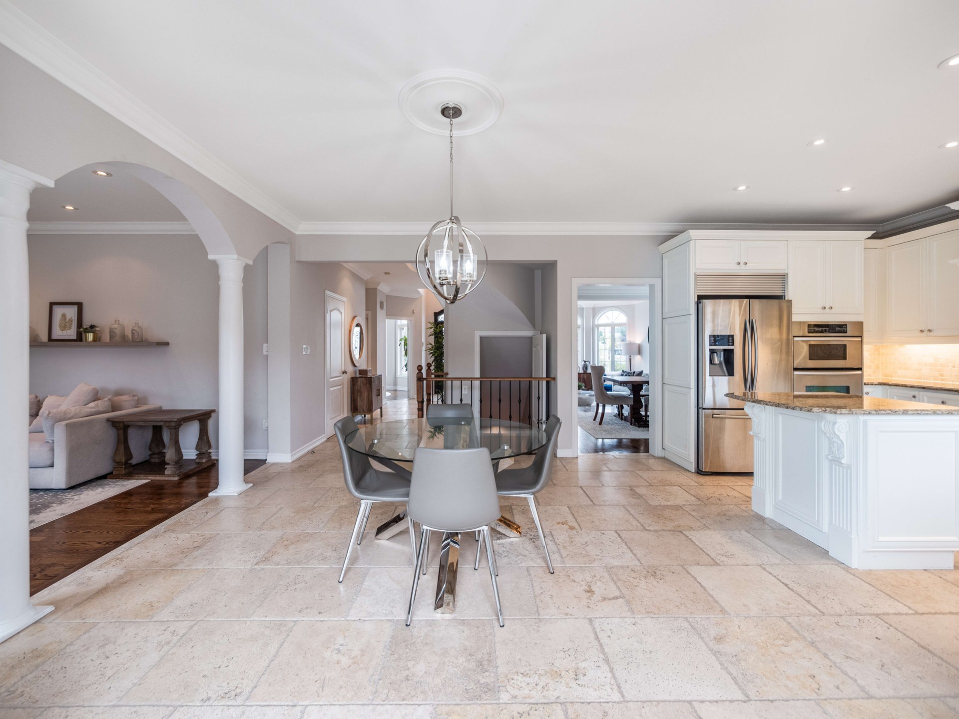 18 Forest Fountain Dr