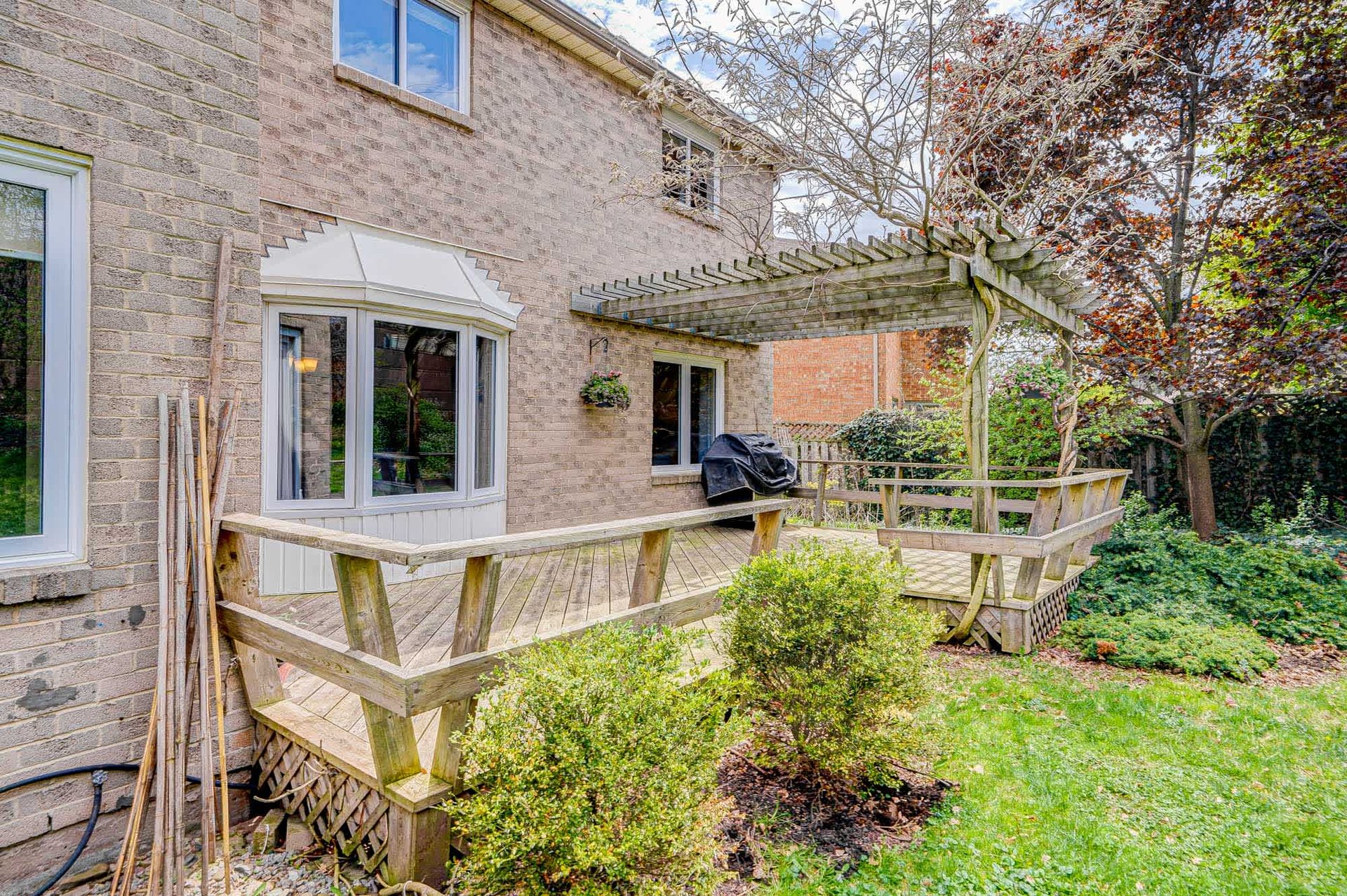 1534 Princeton Cres
