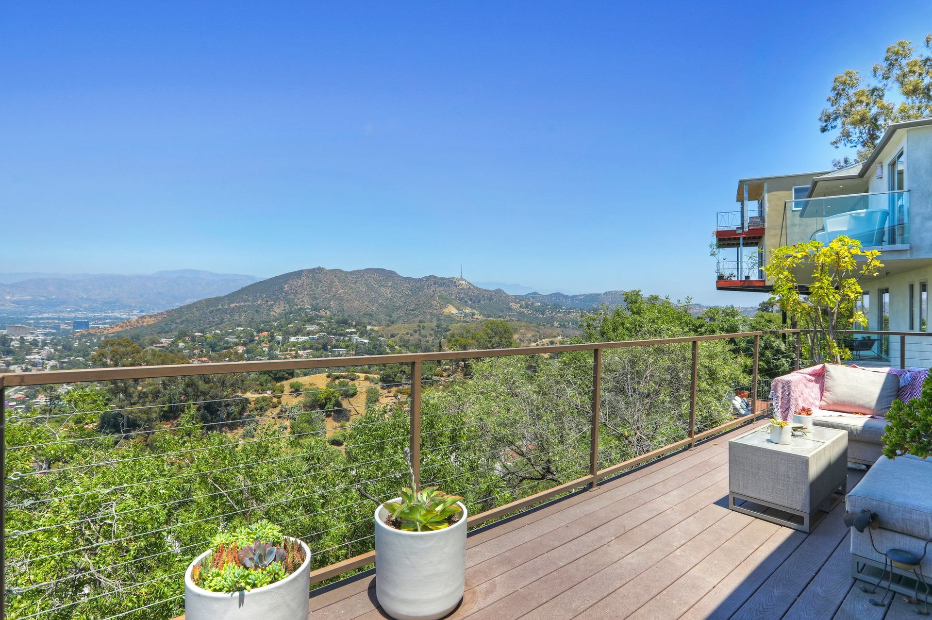  7185 Pacific View Dr