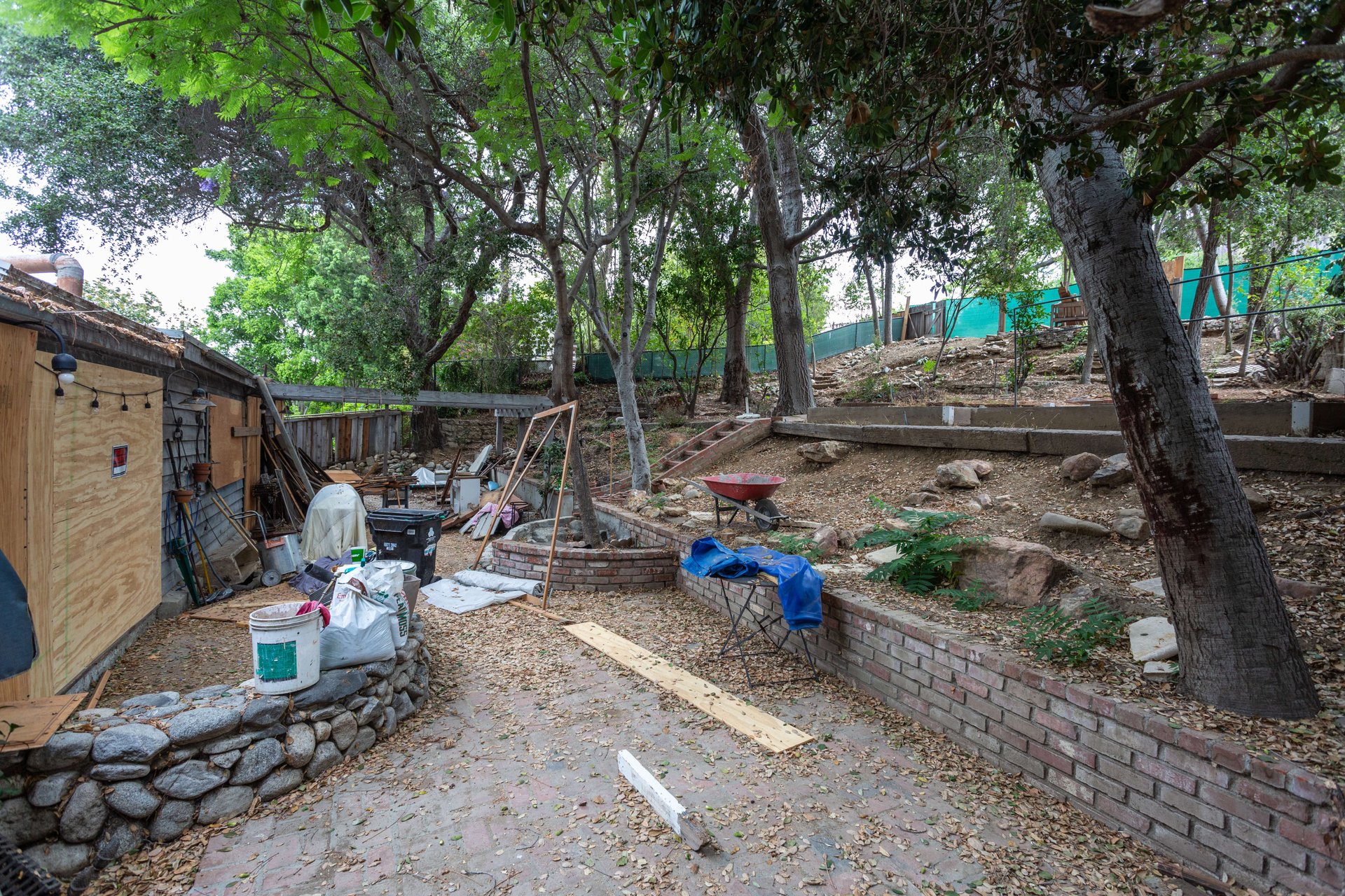 3888 Berry Dr, Studio City