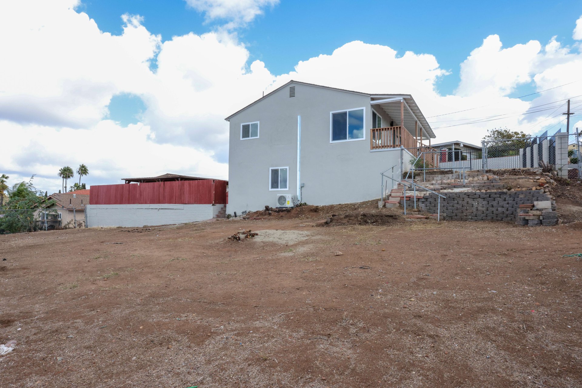 5260 Hilltop Dr