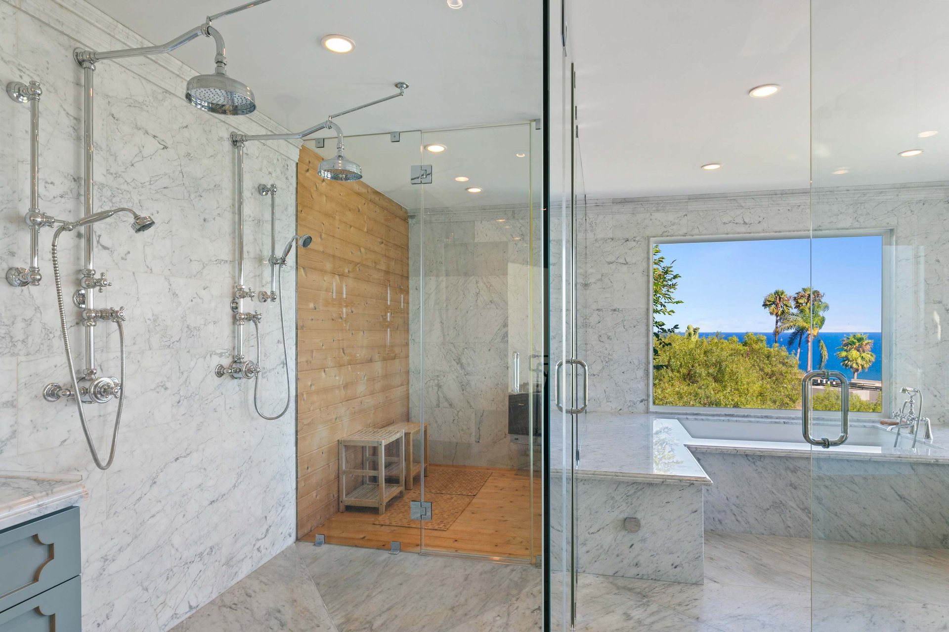 Malibu Living at its Finest!