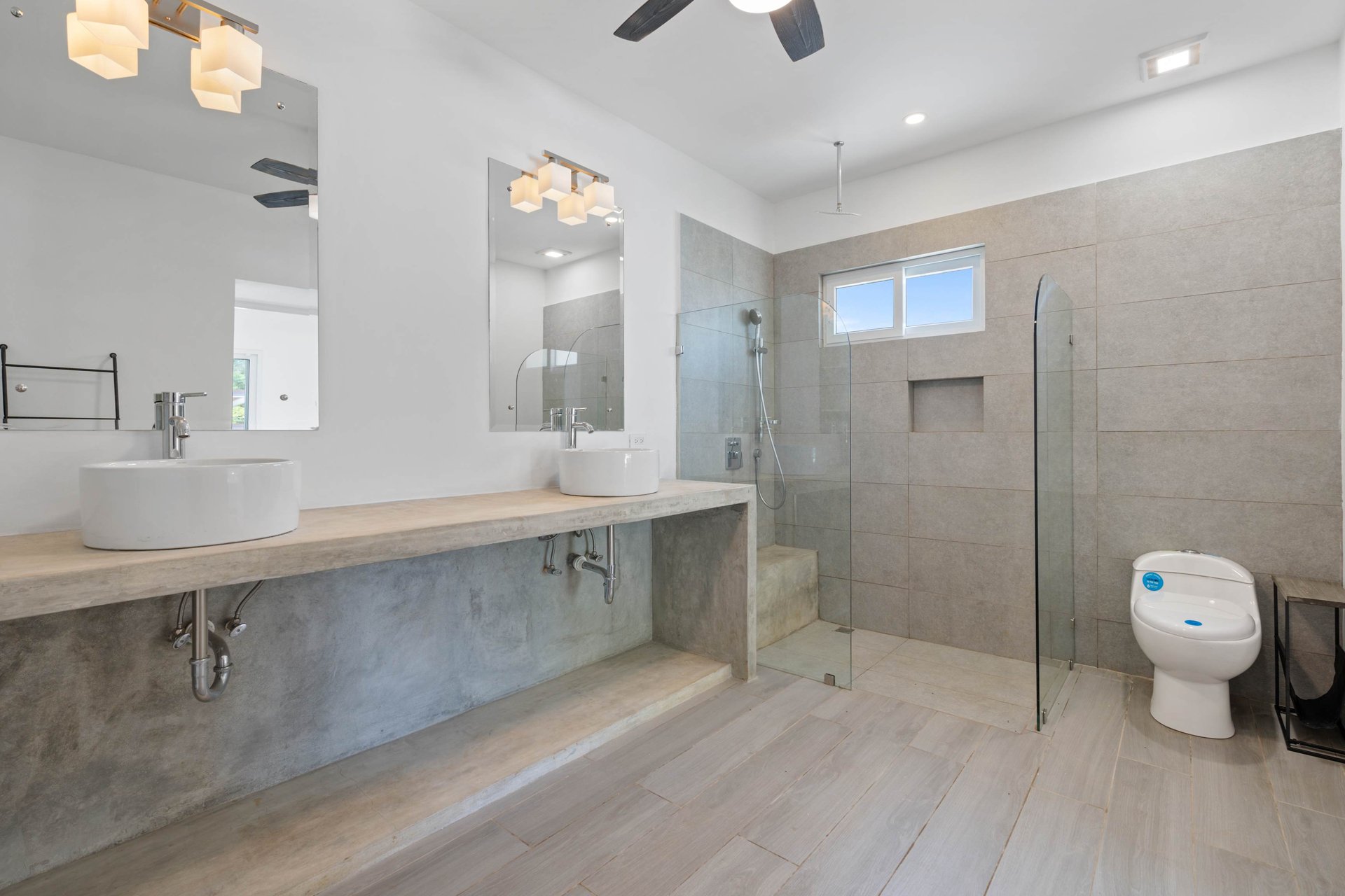 The Point 20 | Modern Elegance Meets Coastal Serenity – Home for Sale in Playa Avellanas!