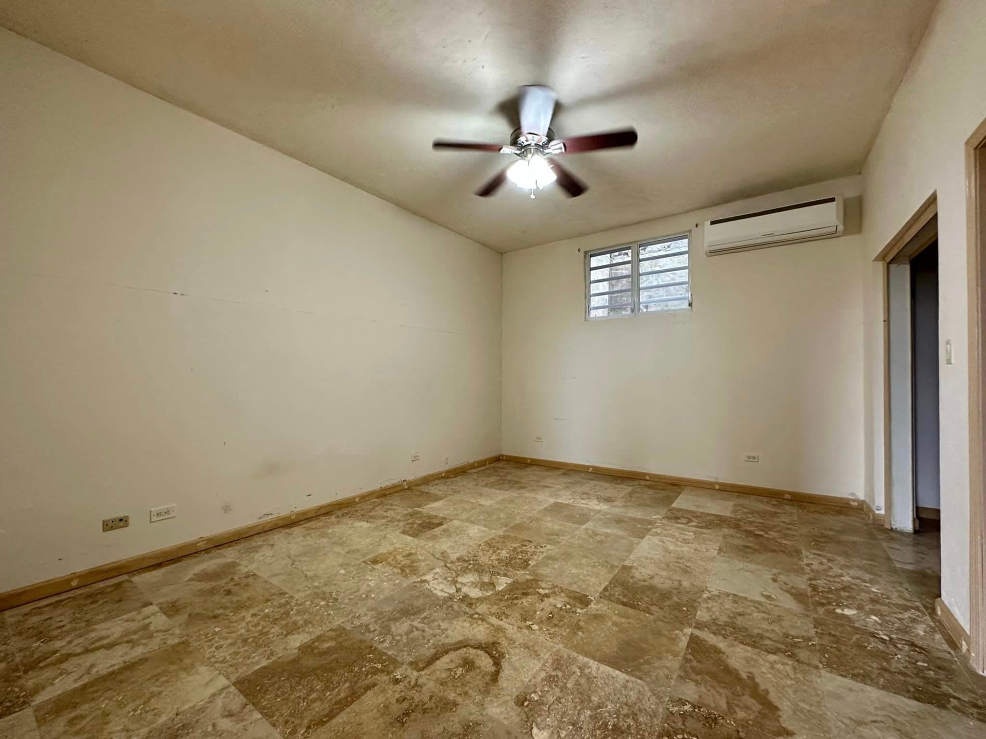 804 Hope Hill 2 Bedroom Apartment
