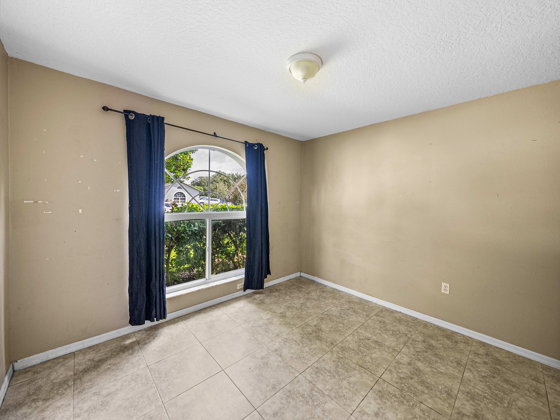 22828 RICHARDSON LN