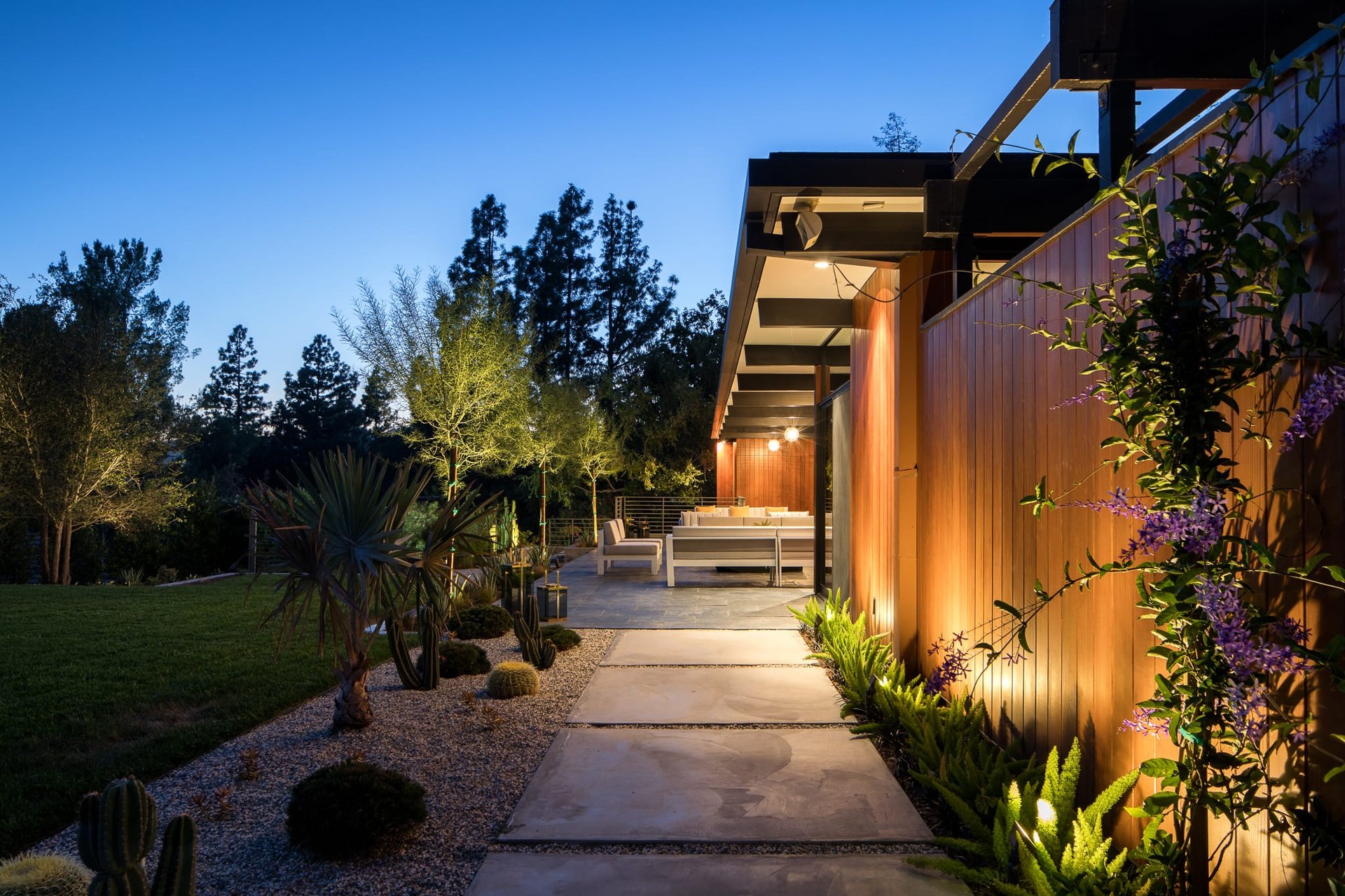 5228 Escalante Dr