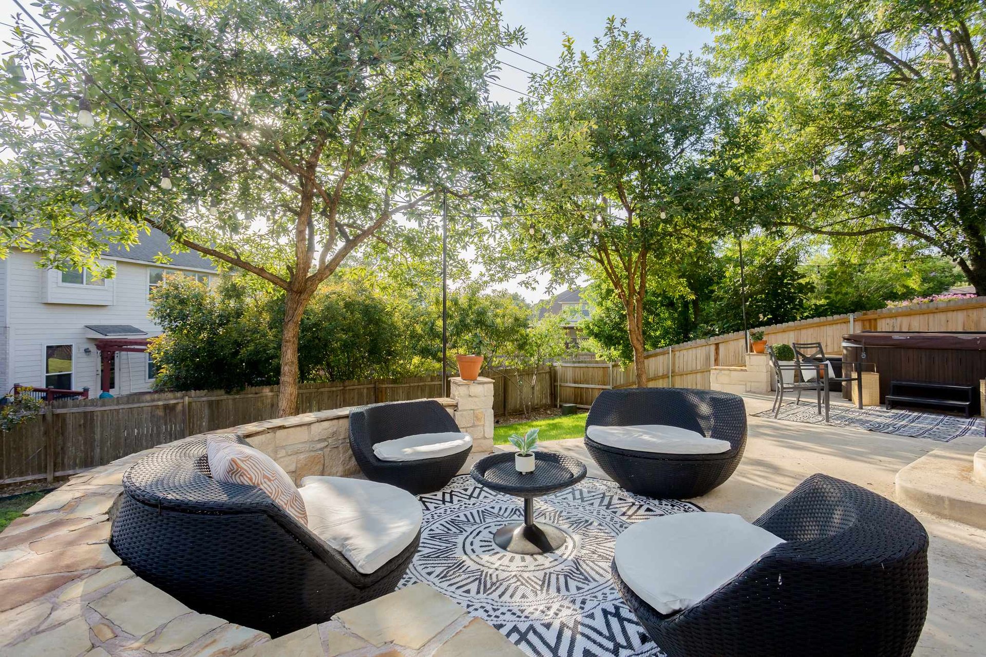 24843 CRESCENT RUN