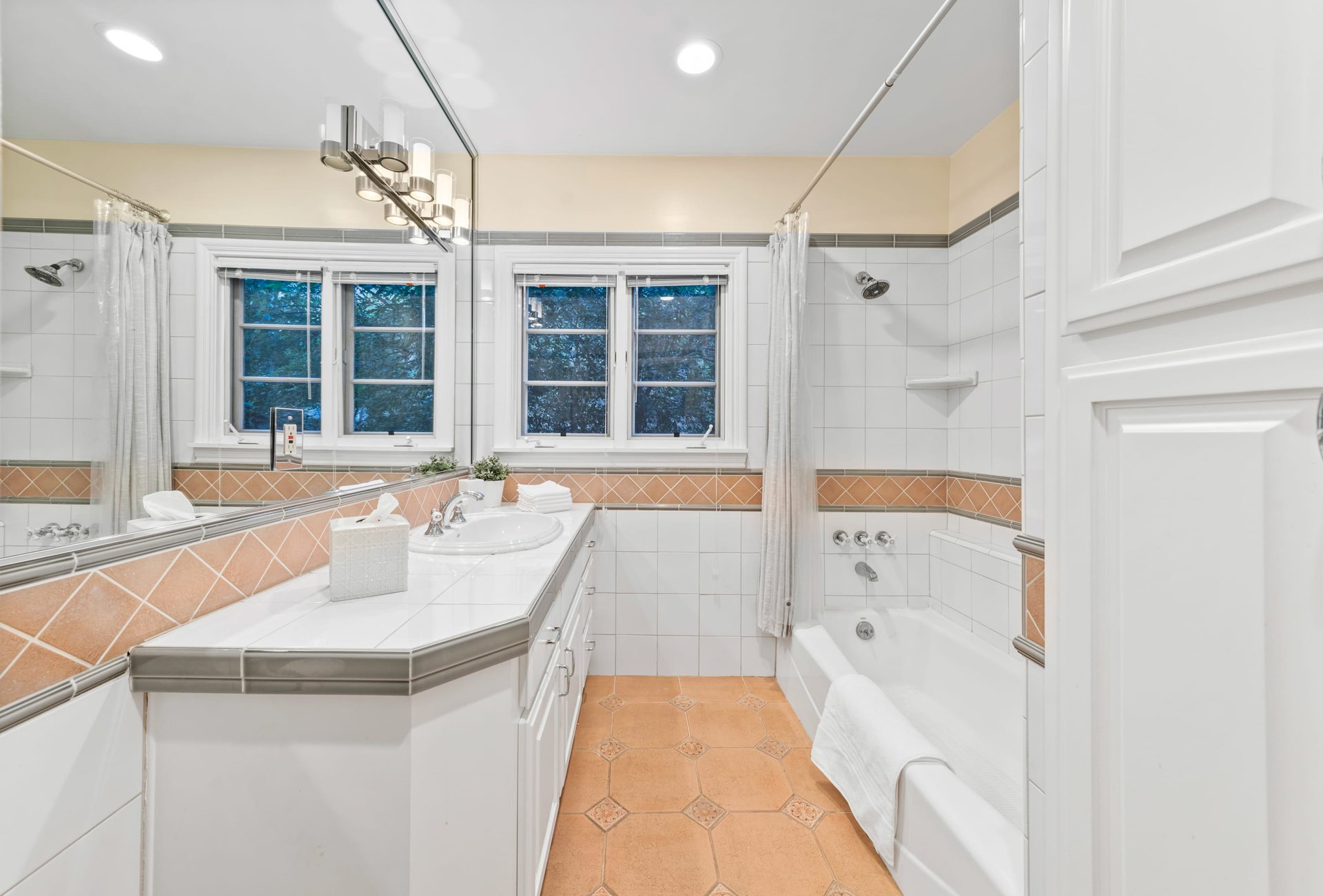 4545 Talofa Ave, Toluca Lake