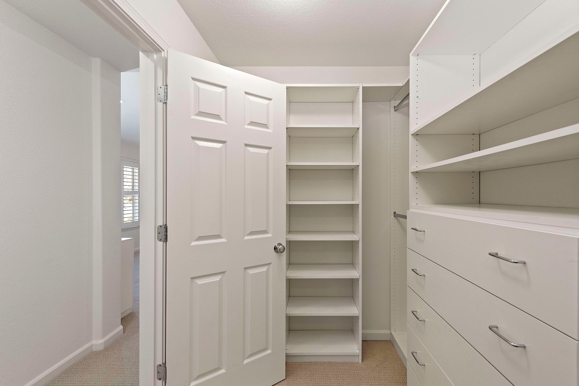 27 Presidio Dr
