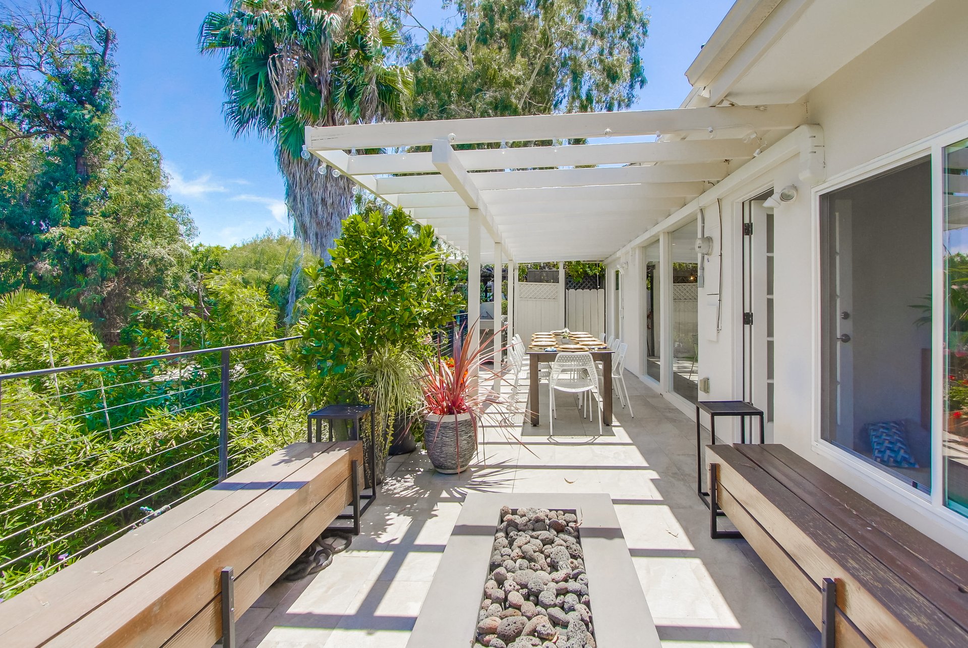 4565 Highland Avenue