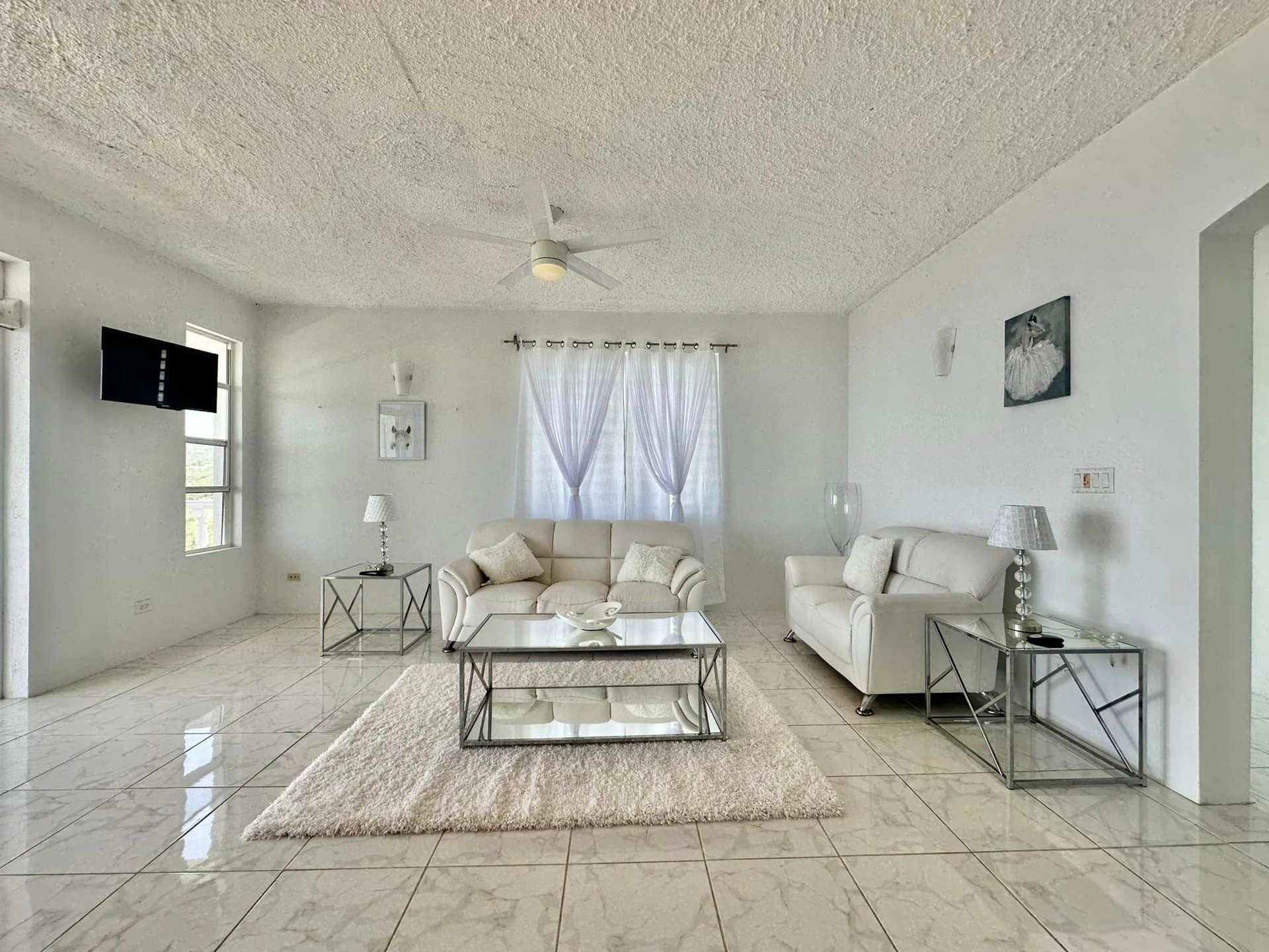 823 Harrigan Estate 2 Bedroom Apartment