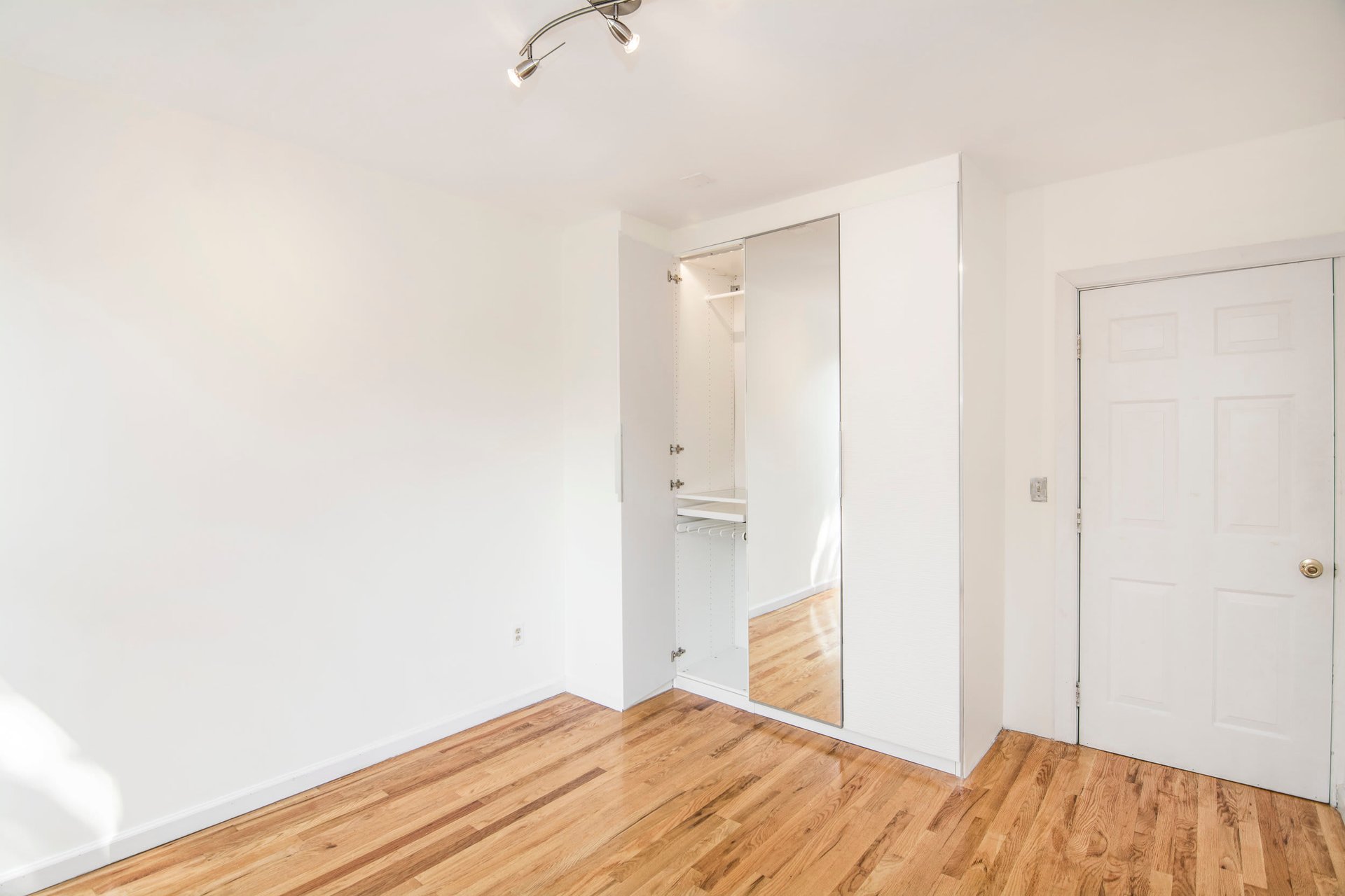 217 Carlton Ave, Apt. 2