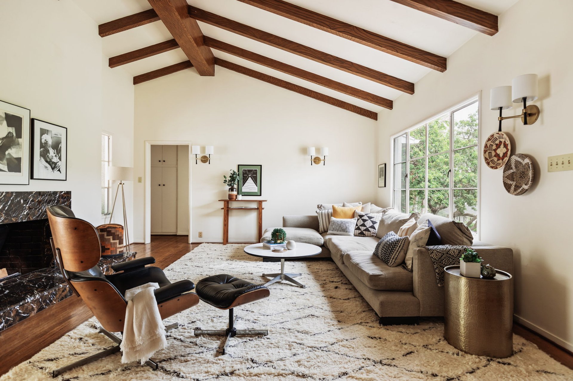 Wonderful and Warm Traditional Home with Views in The Los Feliz Hills