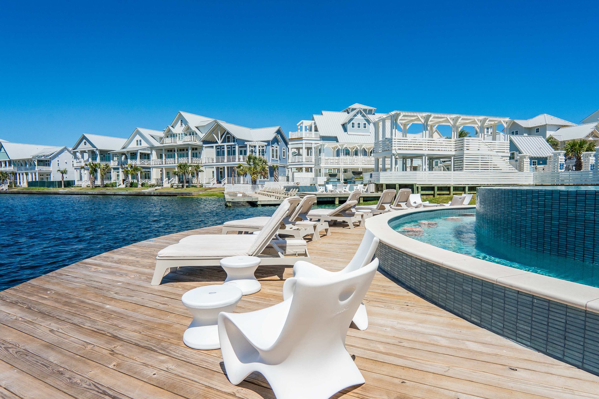 Cinnamon Shore South Community Pool