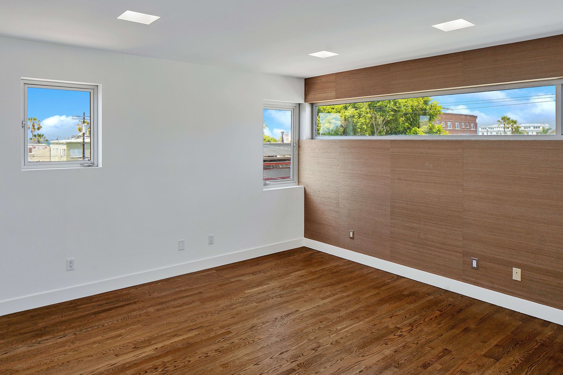 35 Sunset Ave