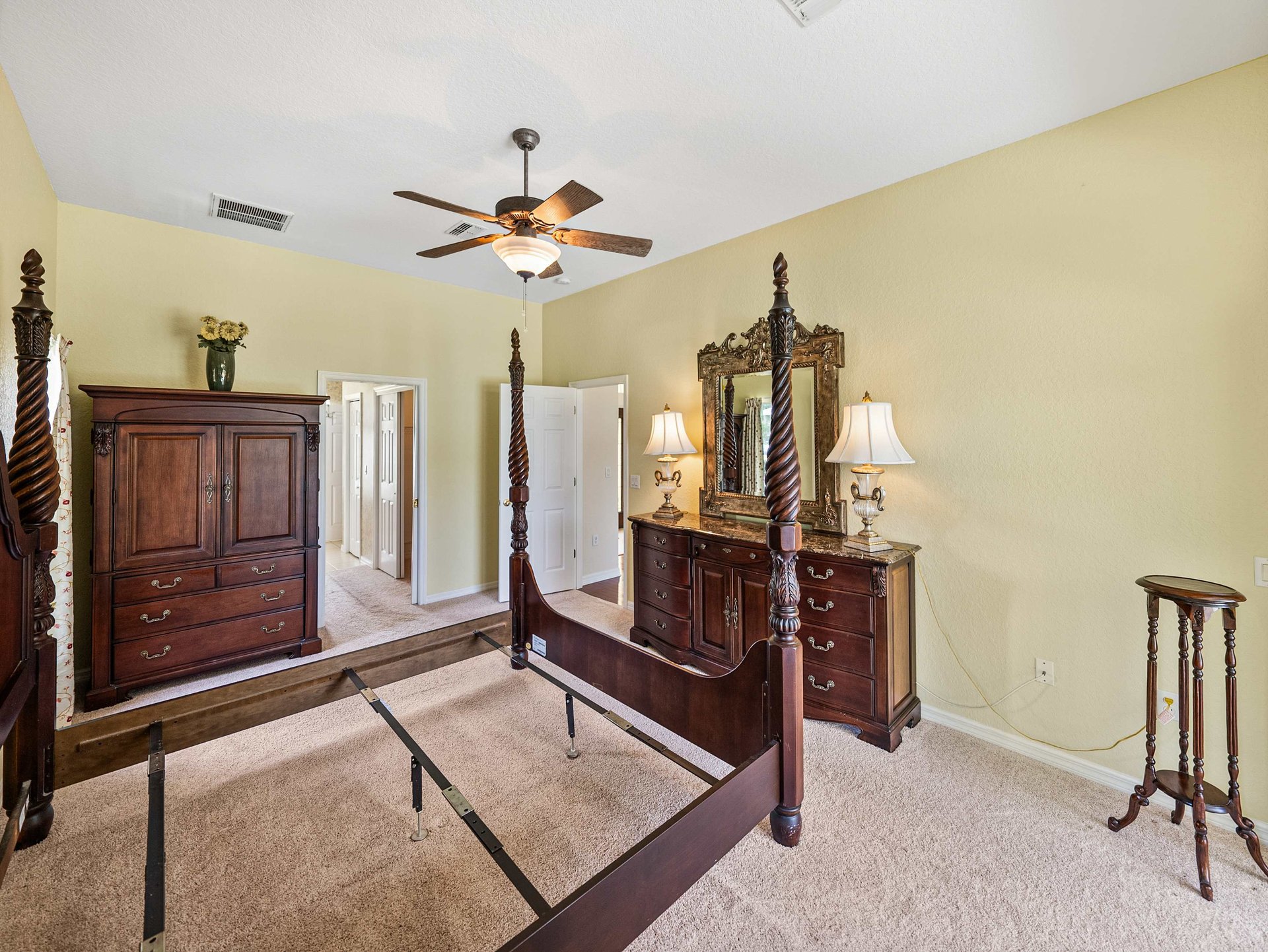 12427 FOREST HIGHLANDS DR