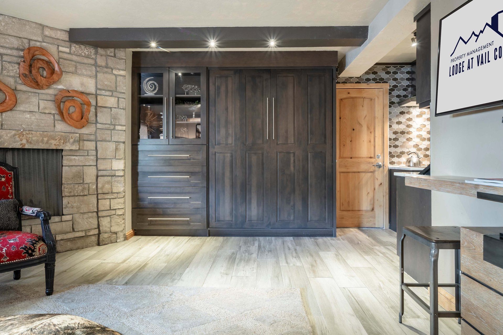 The Lodge at Vail Condominiums #262