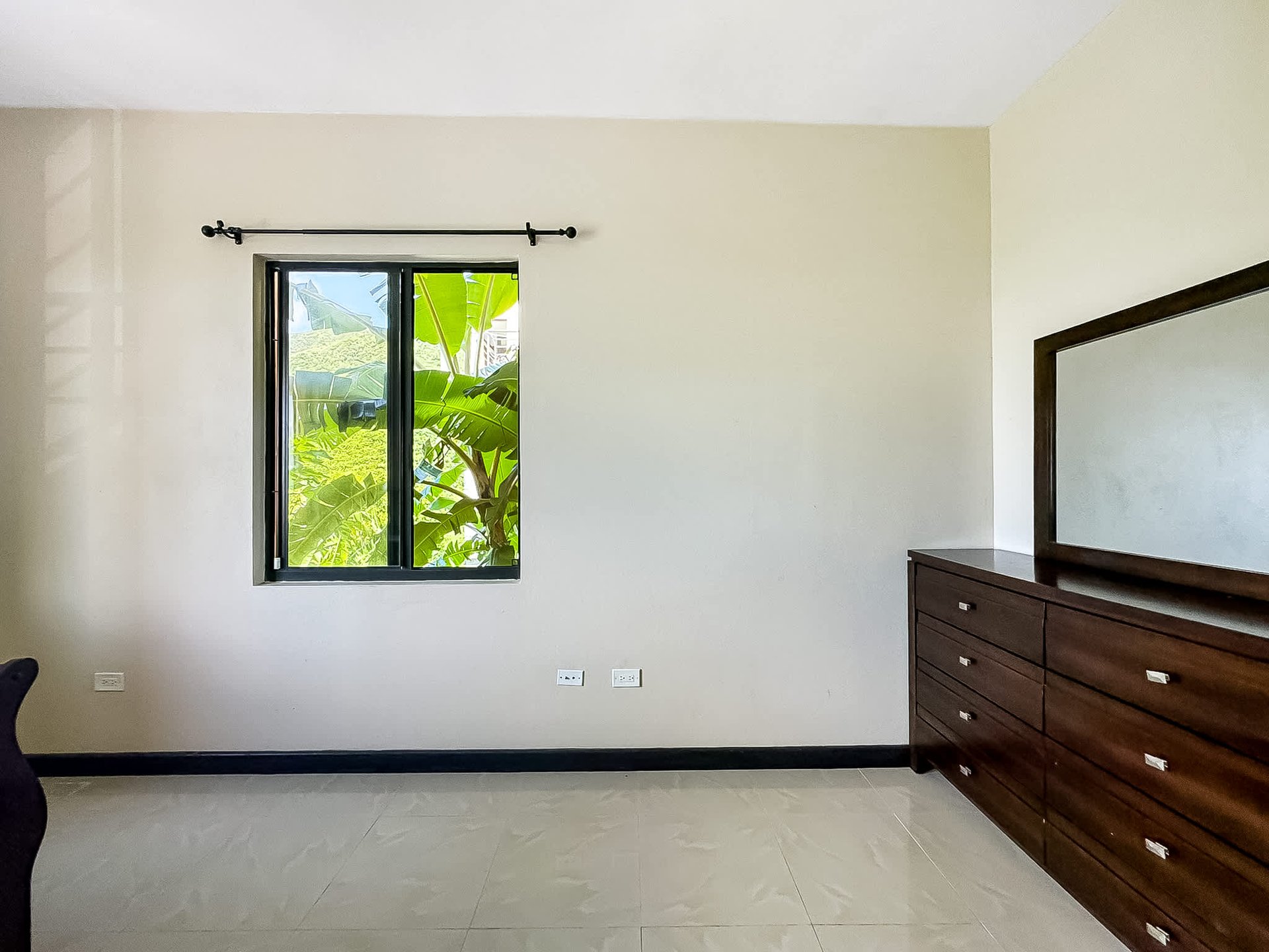 789 Threadfall 2 Bedroom Apartment