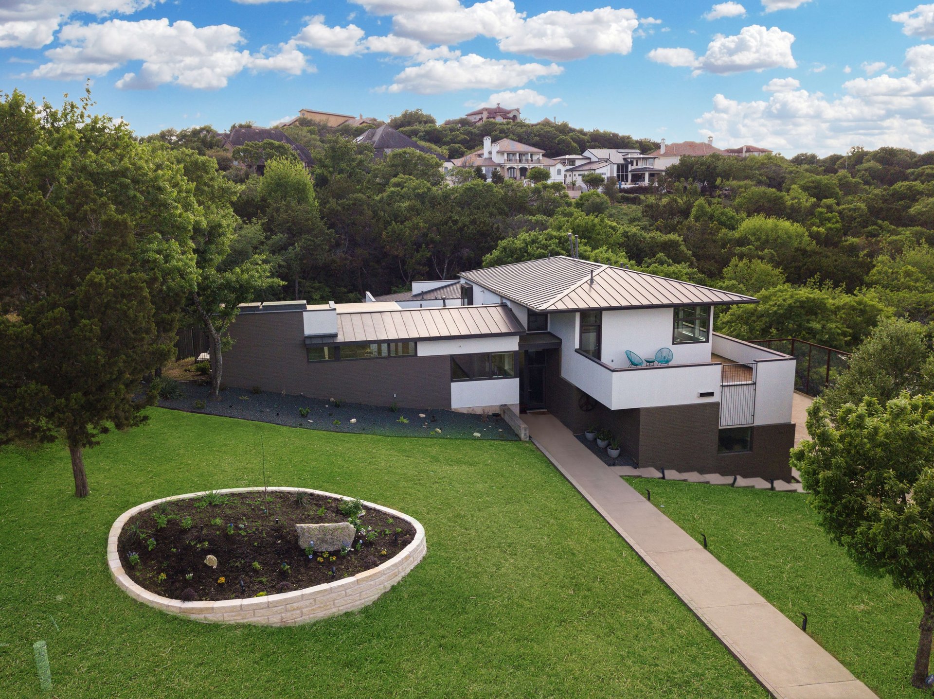 5613 Clarion Cove