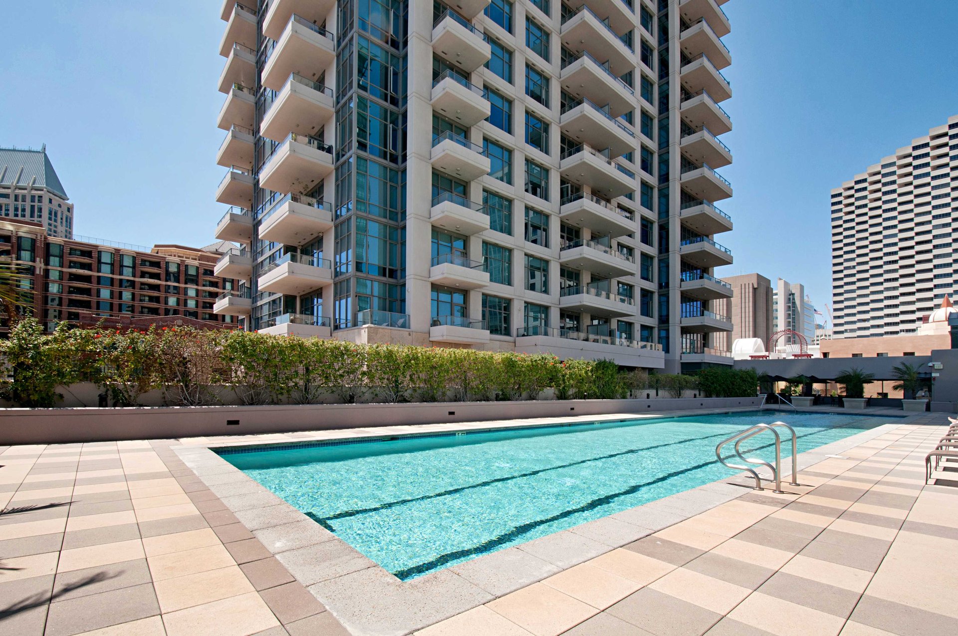 550 Front St #1208