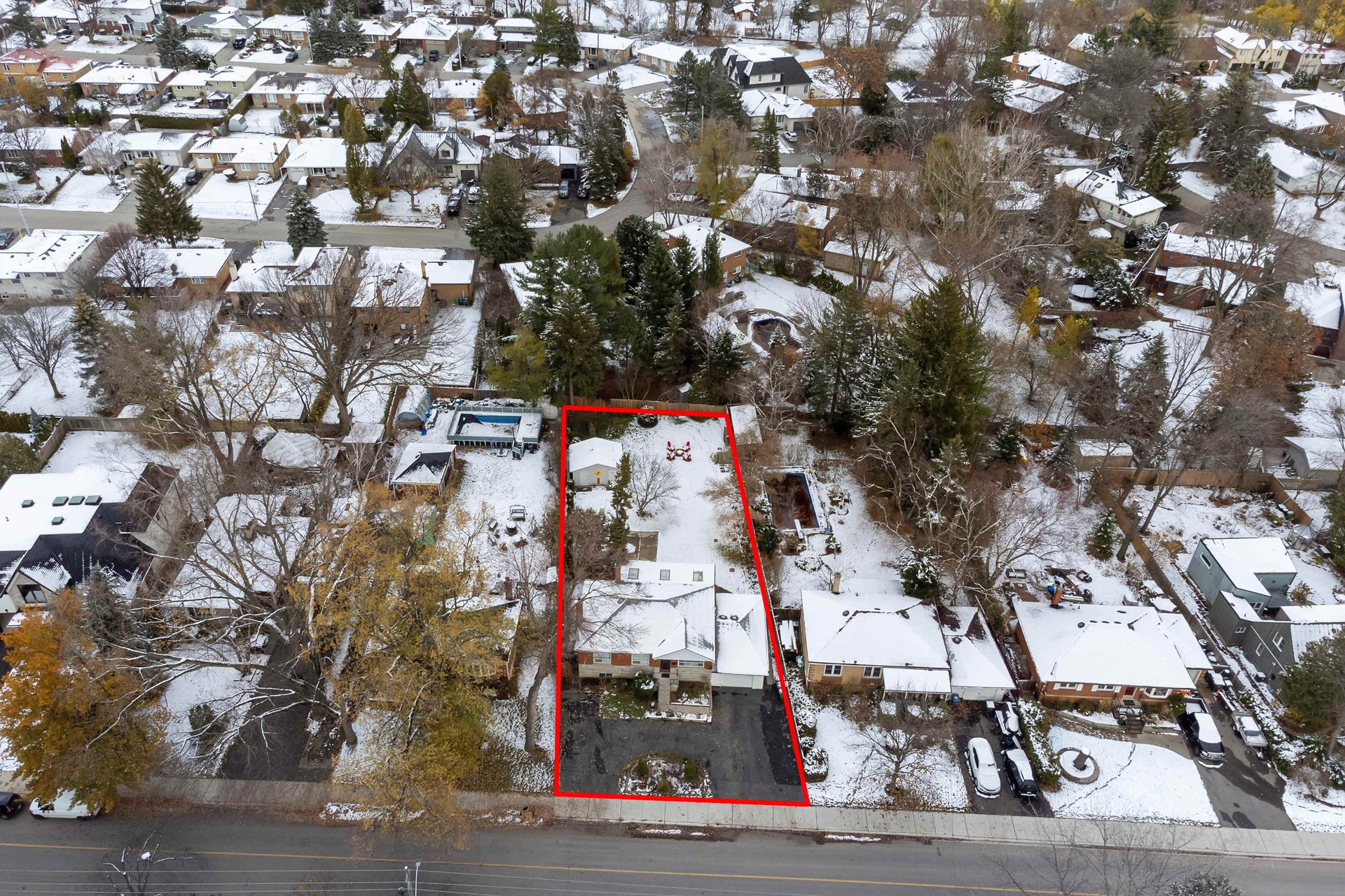 1577 Kenmuir Avenue