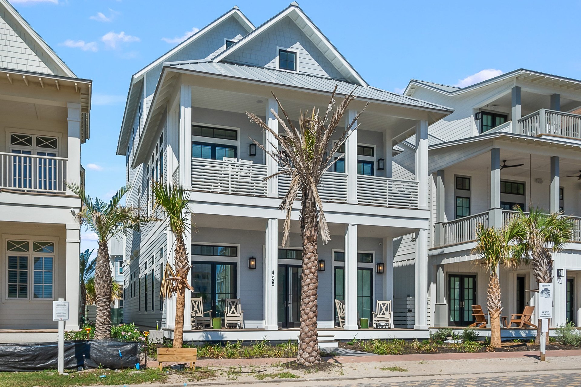 Coastline Drive, 4 Beds 4 Baths