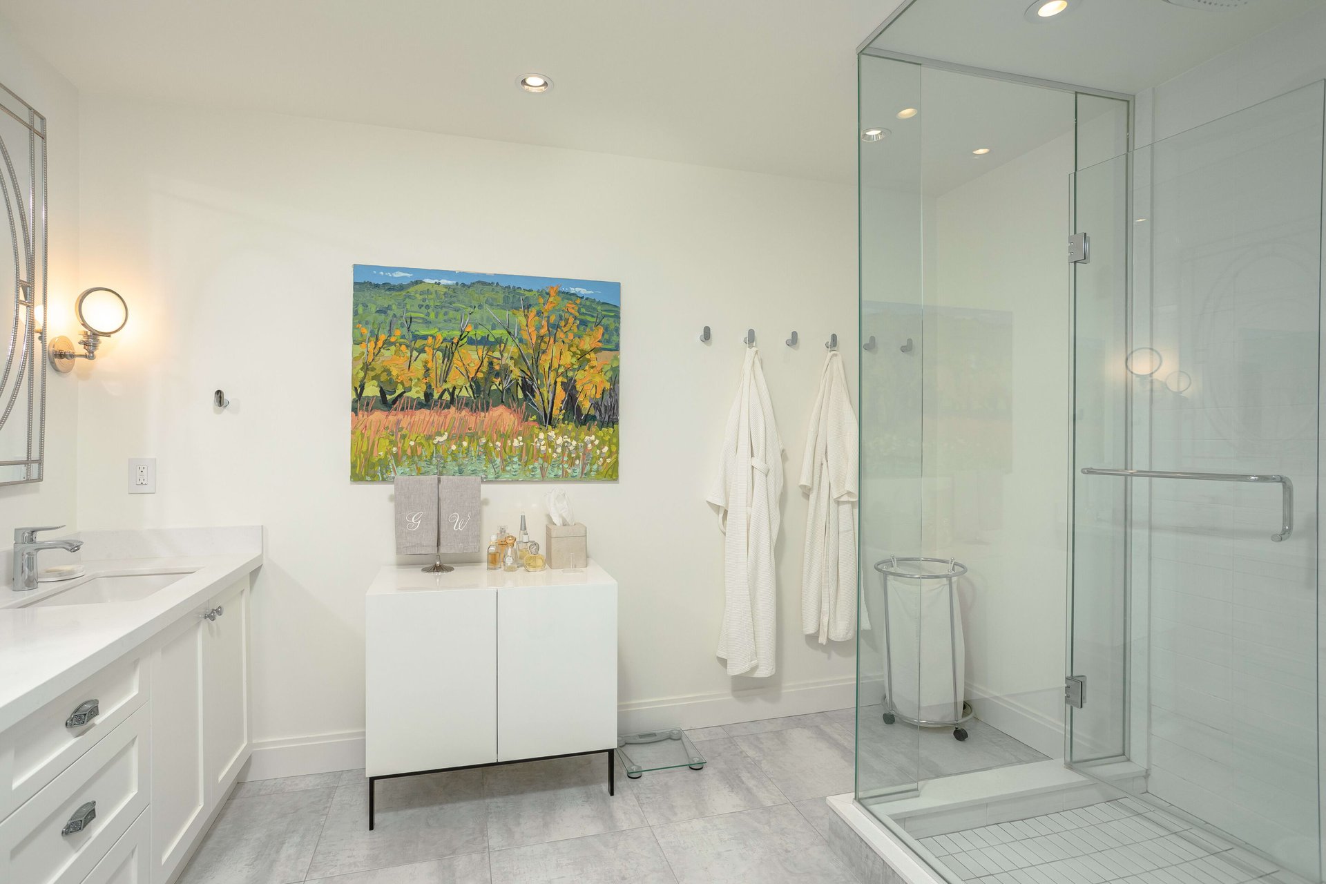 Yorkville Boutique Renovated Suite