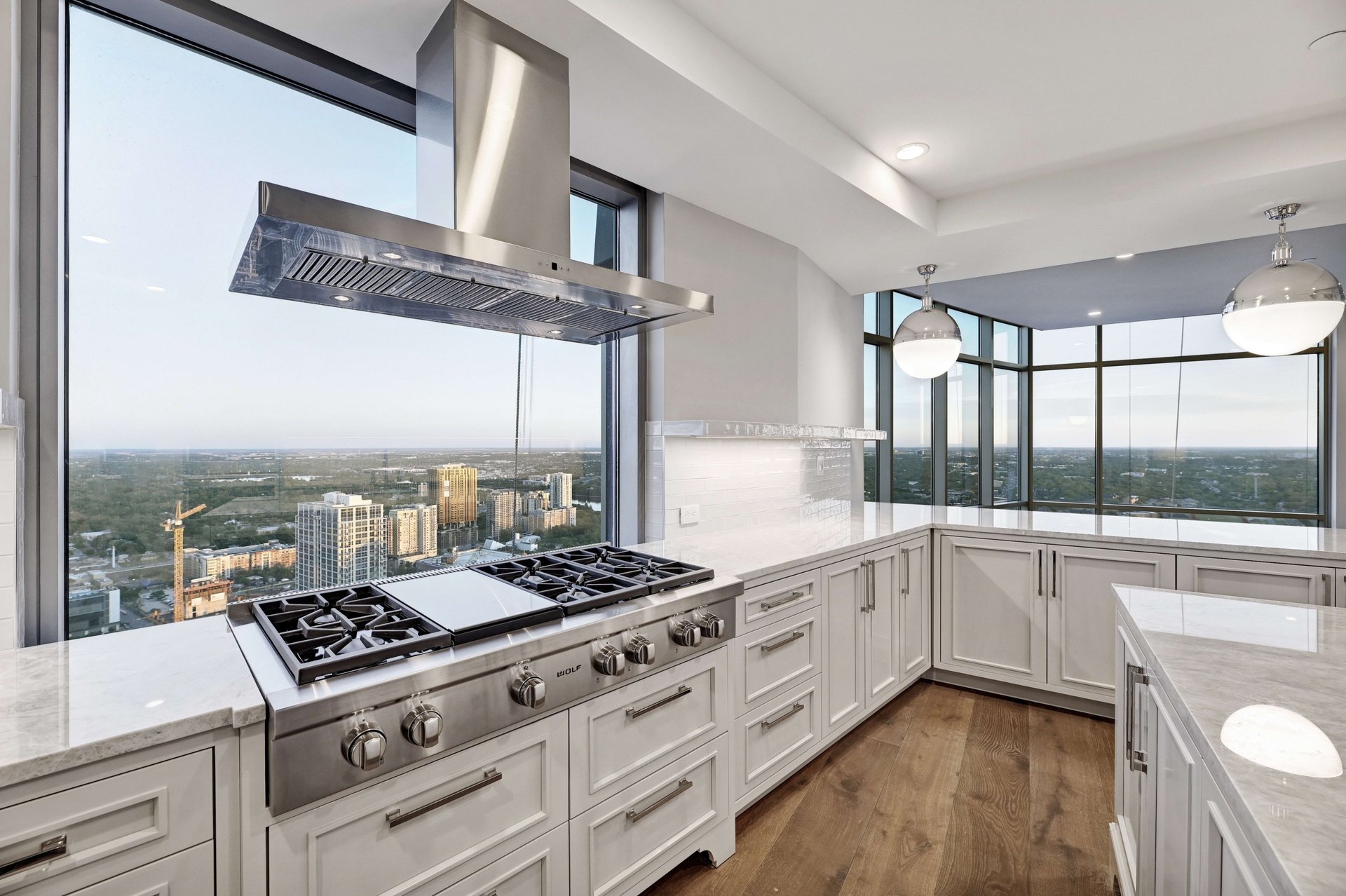 200 Congress Ave #44J
