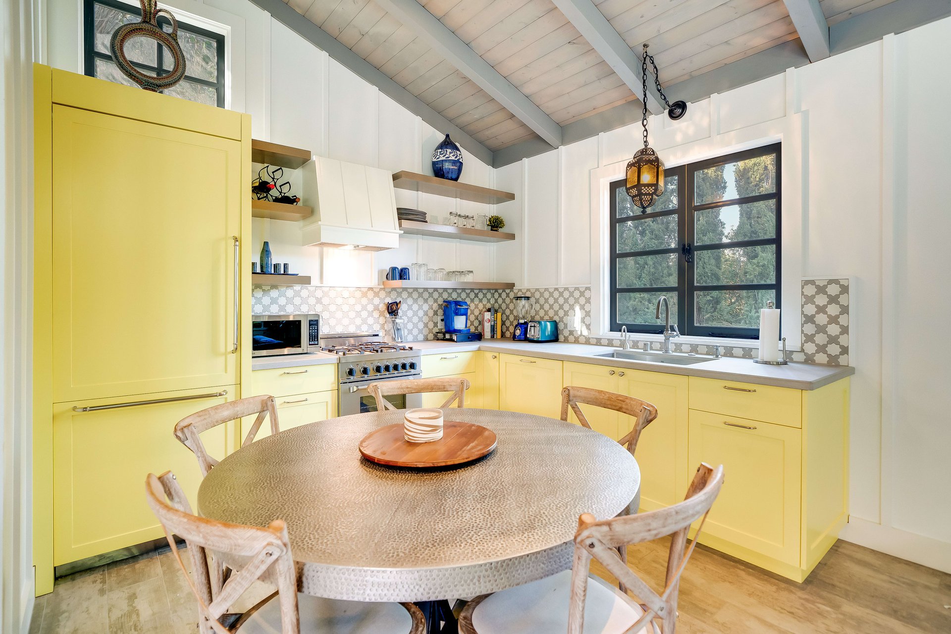 Luxury Lease in Studio City's Fryman Canyon